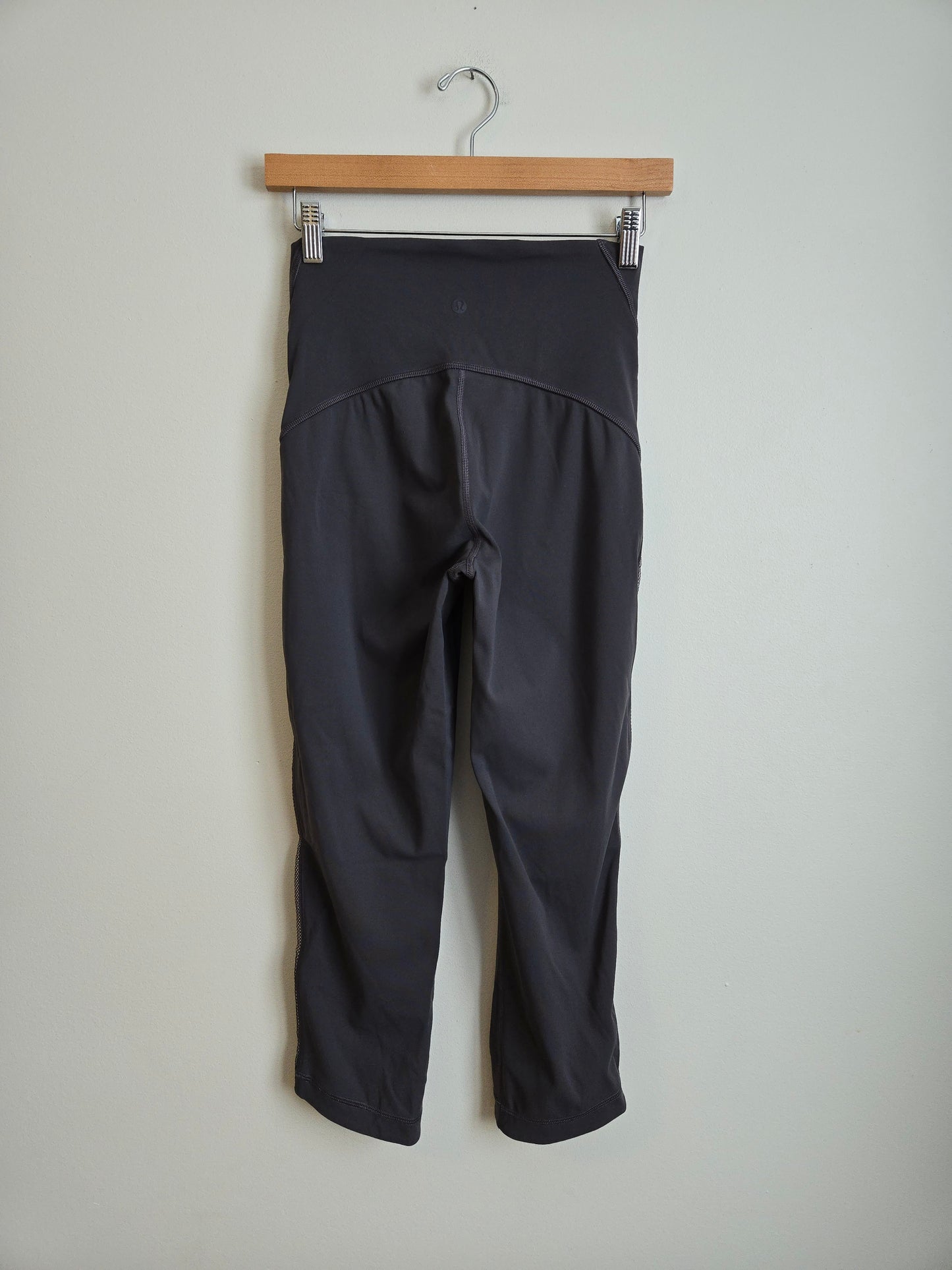 Lululemon Wunder Under Crop (Hi-Rise) Awaken Full-On Luxtreme 21" - Size 6