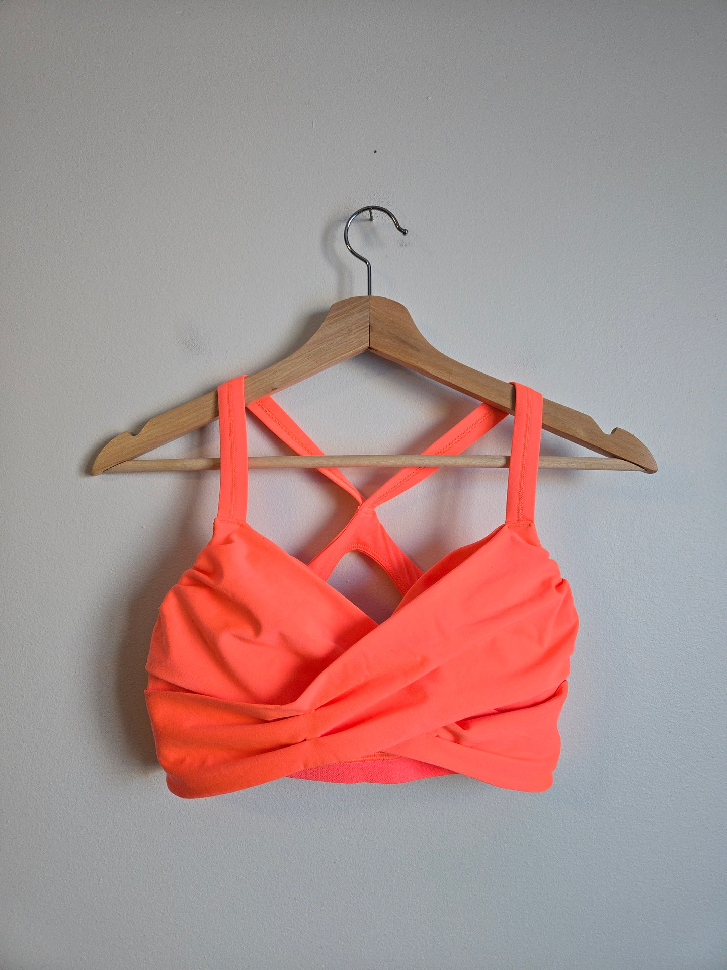 Lululemon Wrap It Up Bra - Size 8