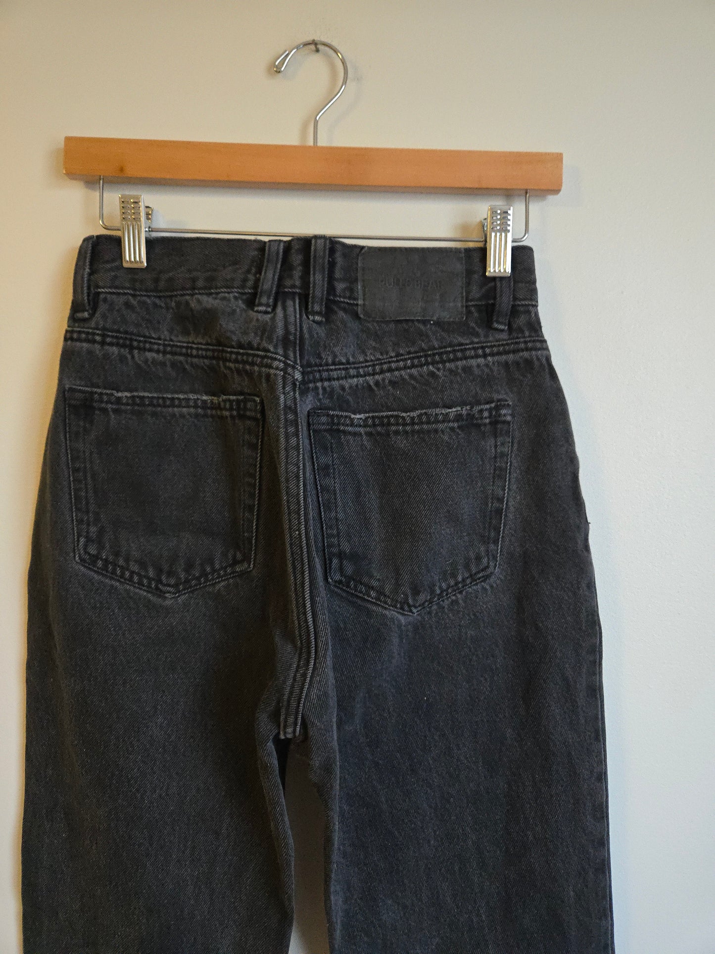 Pull & Bear Mom Jeans - Size 4