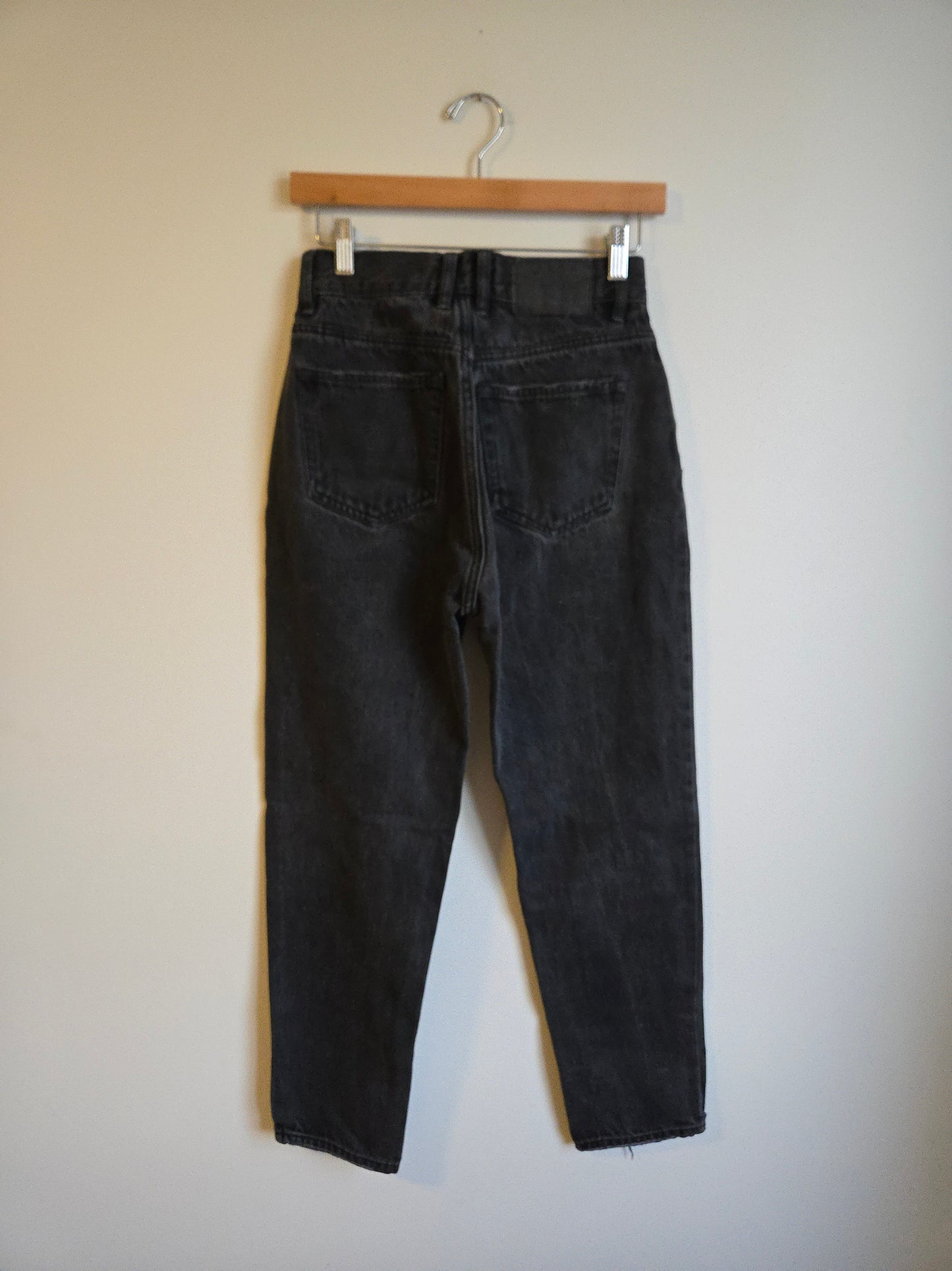 Pull & Bear Mom Jeans - Size 4