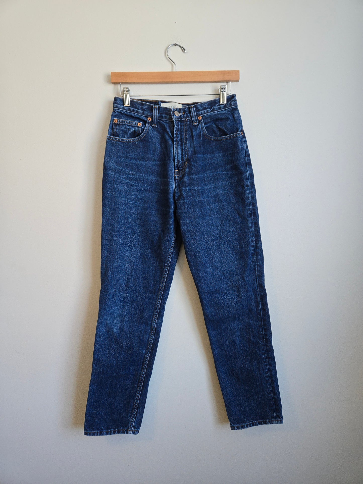GAP Classic Ankle Blue Jean - Size 6