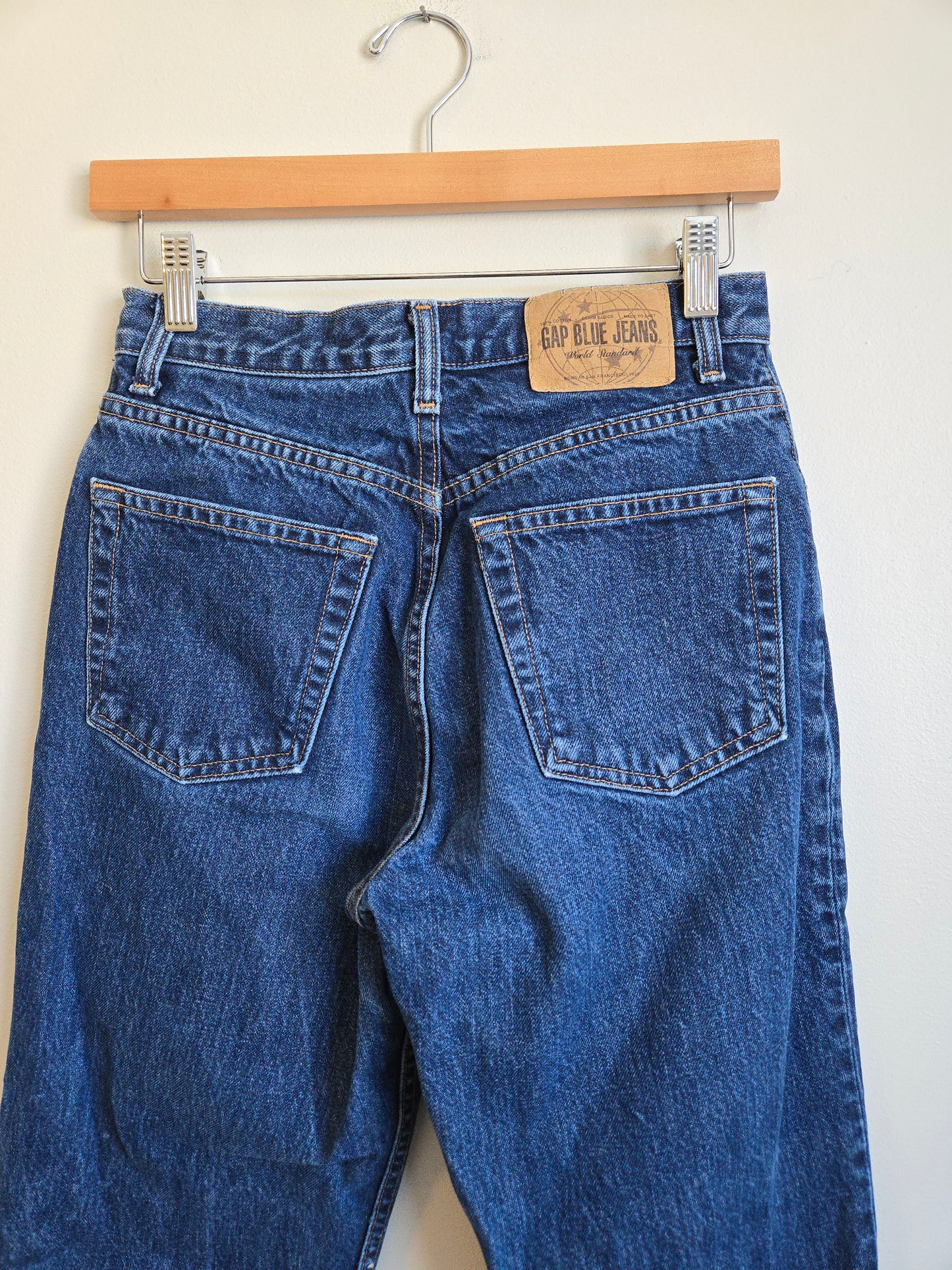 GAP Classic Ankle Blue Jean - Size 6