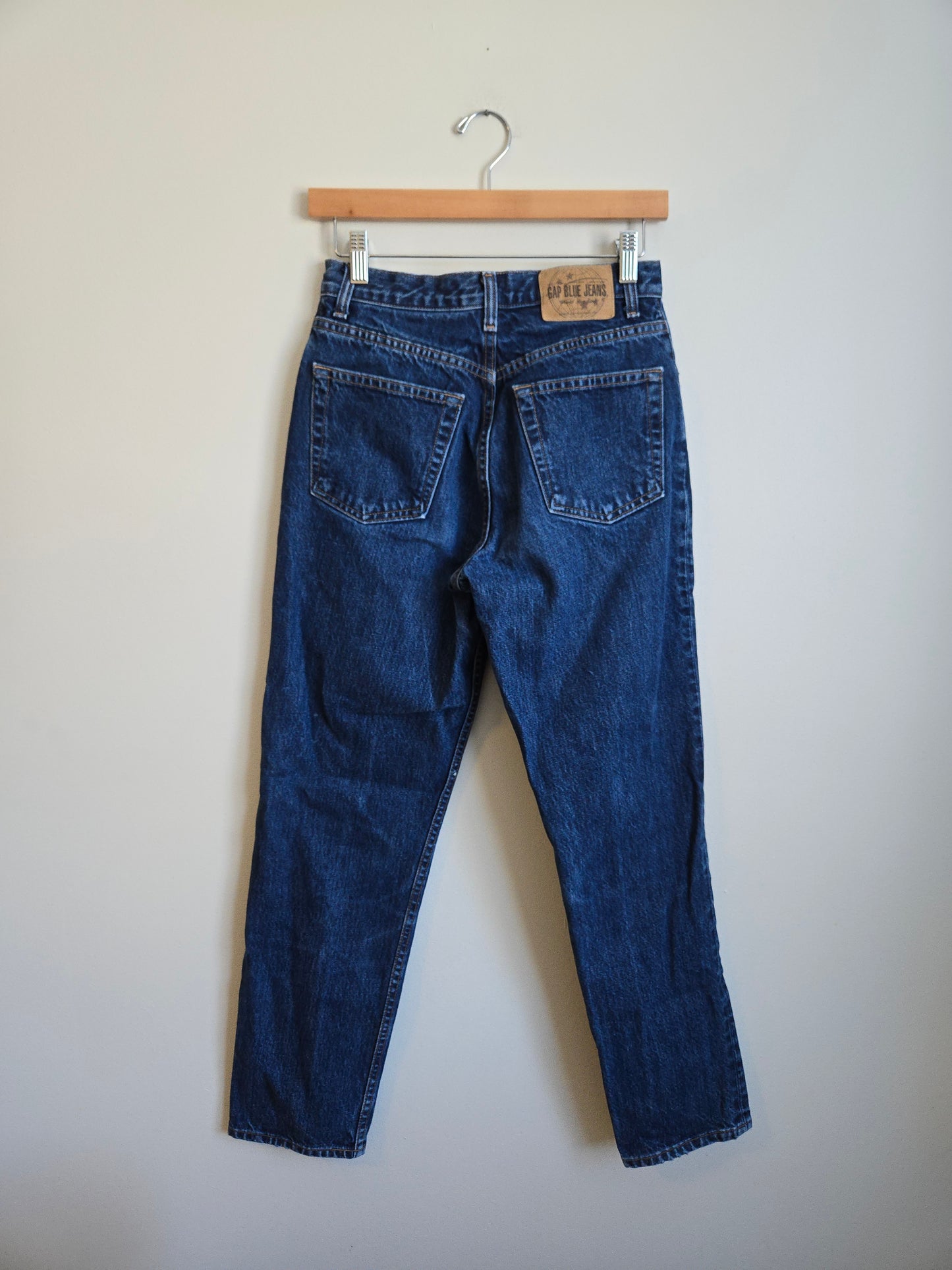 GAP Classic Ankle Blue Jean - Size 6