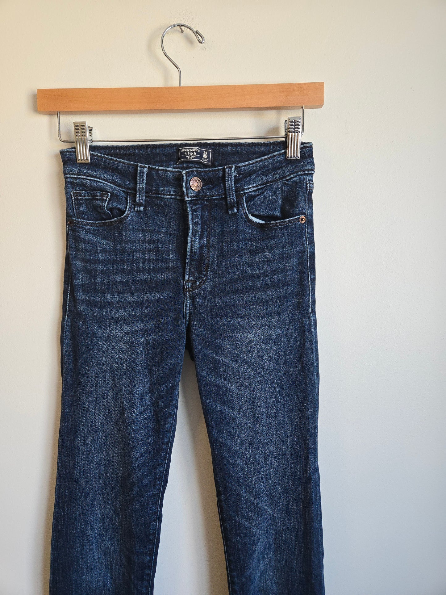Abercrombie & Fitch Mid-Rise Bootcut Jean - Size OO Long (24 Long)
