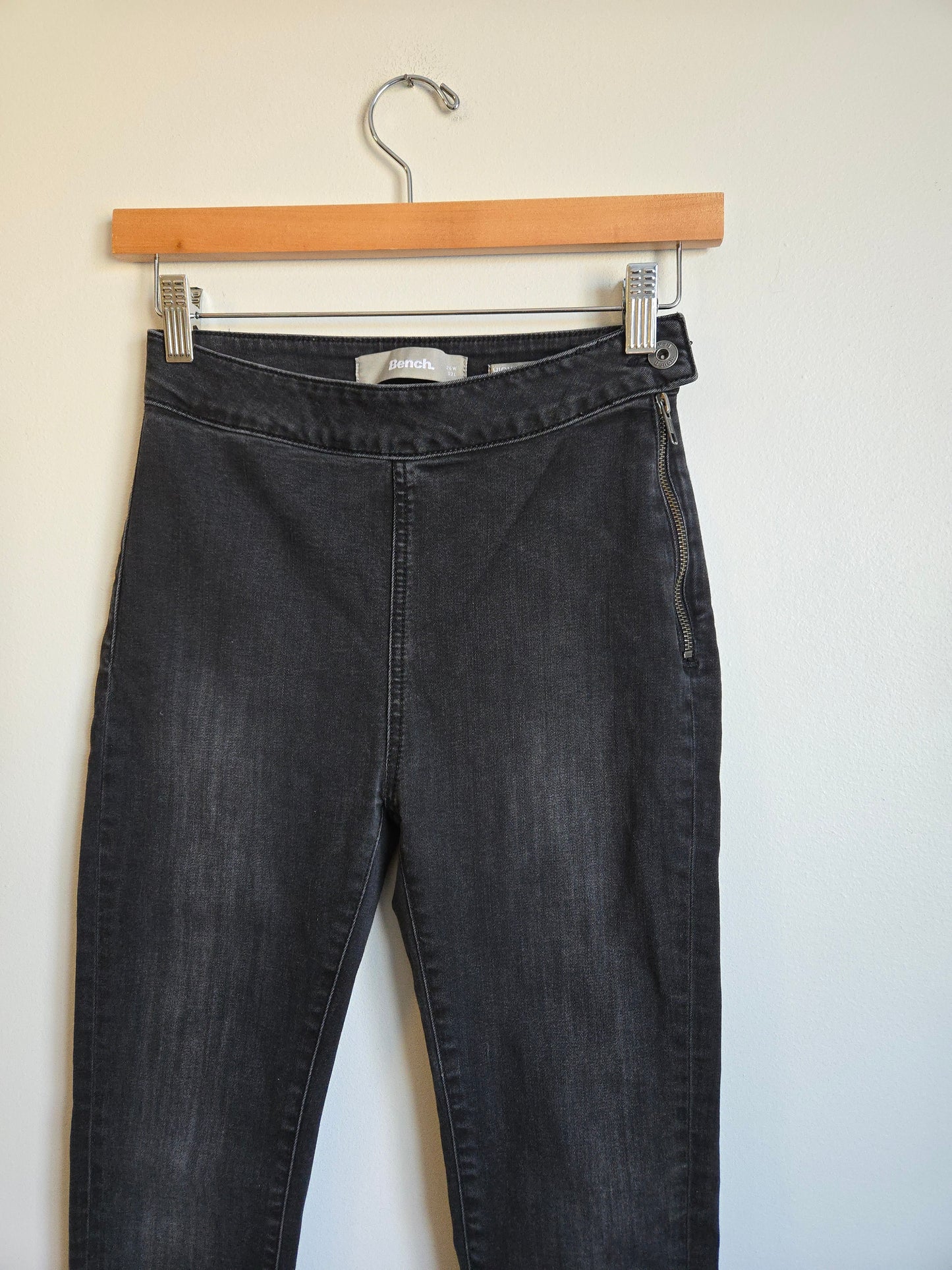 Bench High-Rise Skinny Jeans - Size 26x32