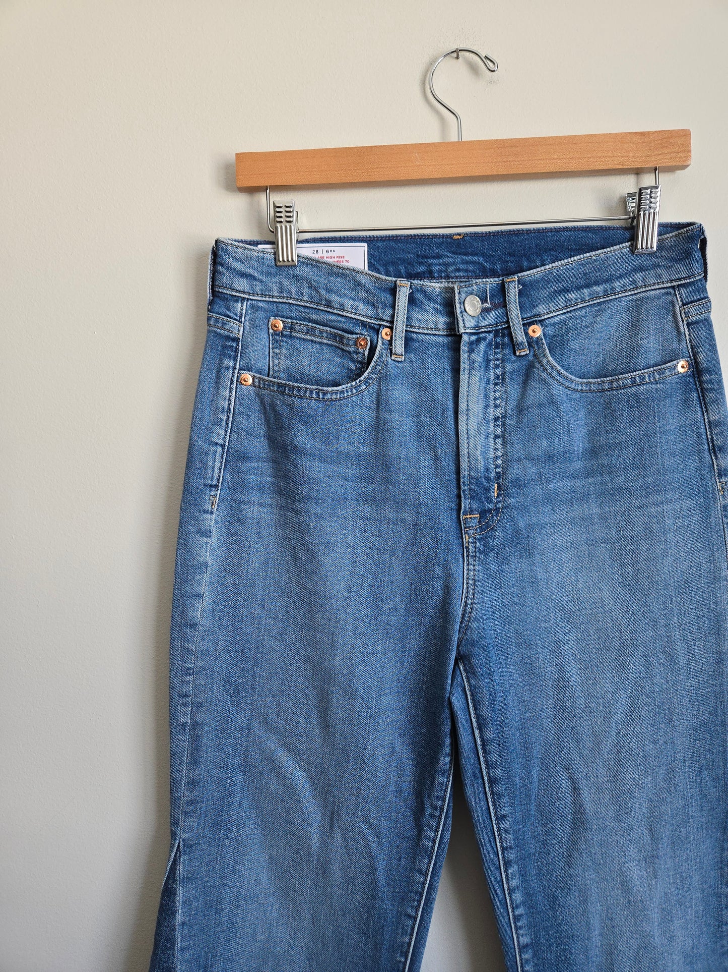 GAP '70s Flare High Rise - Size 28 (6)