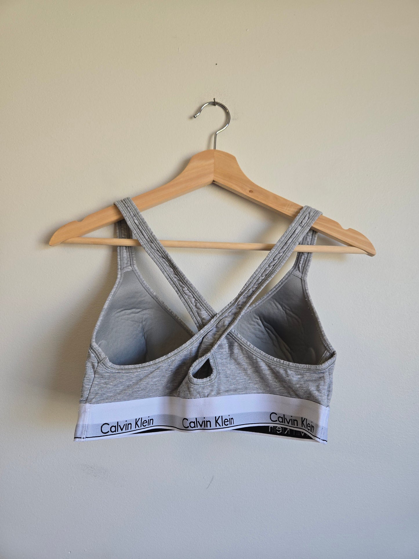 Calvin Klein Sports Bra - Size Large