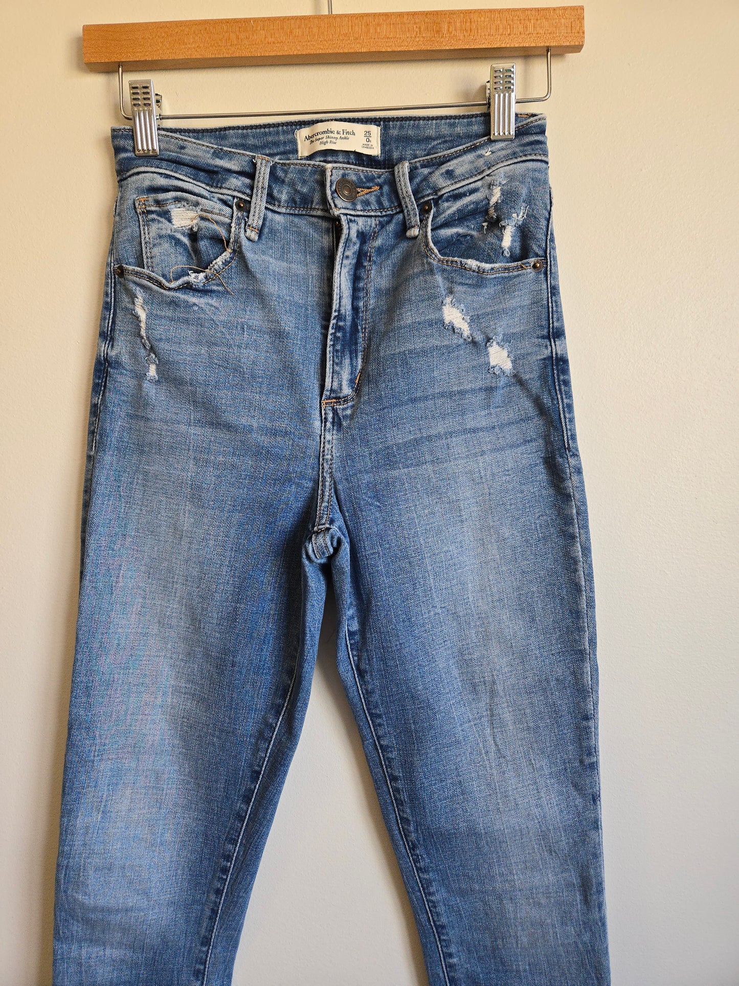 Abercrombie & Fitch Super Skinny High Rise - Size 0 (size 25)