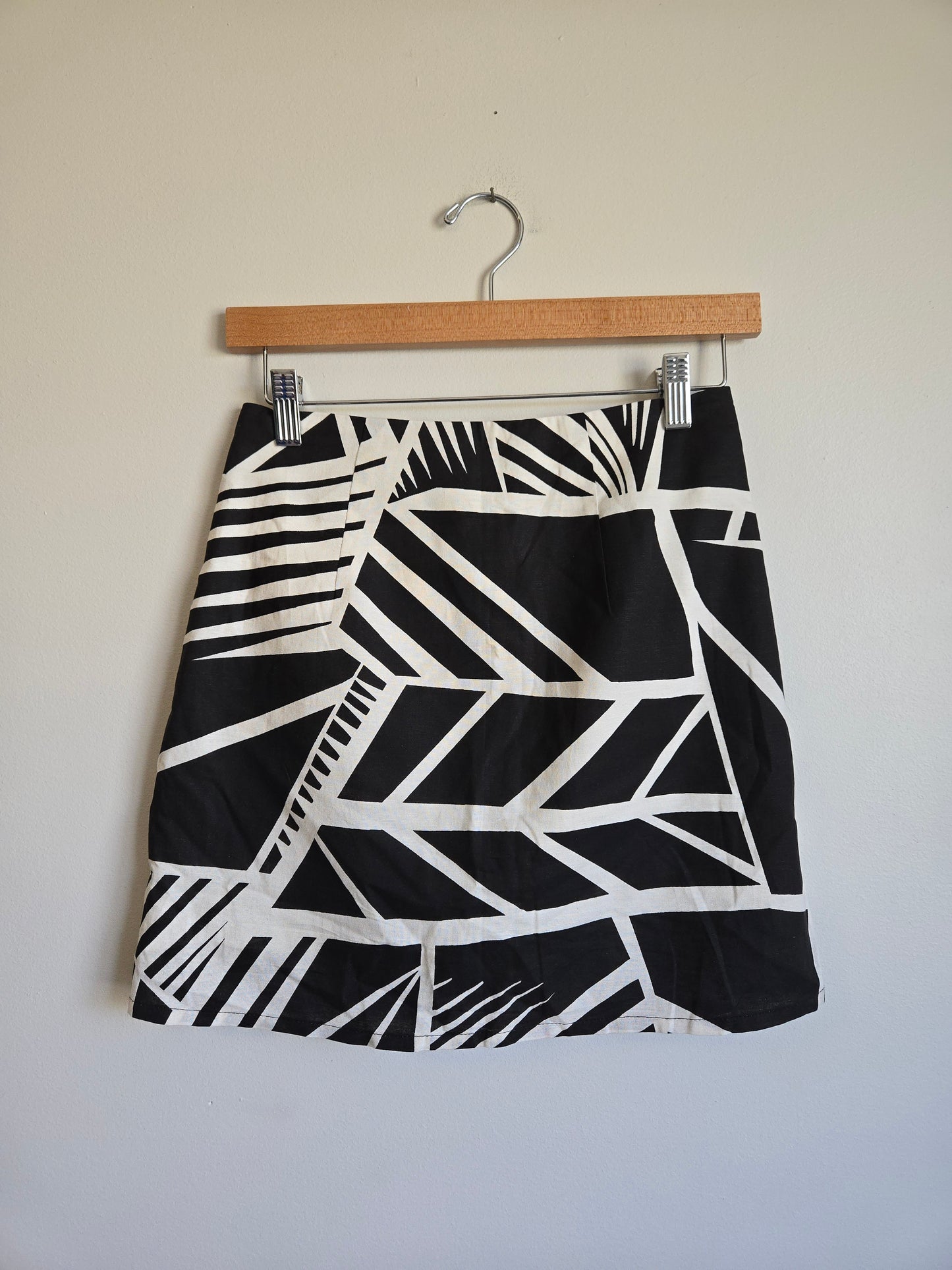 Dynamite Geometric Skirt - Size XXS