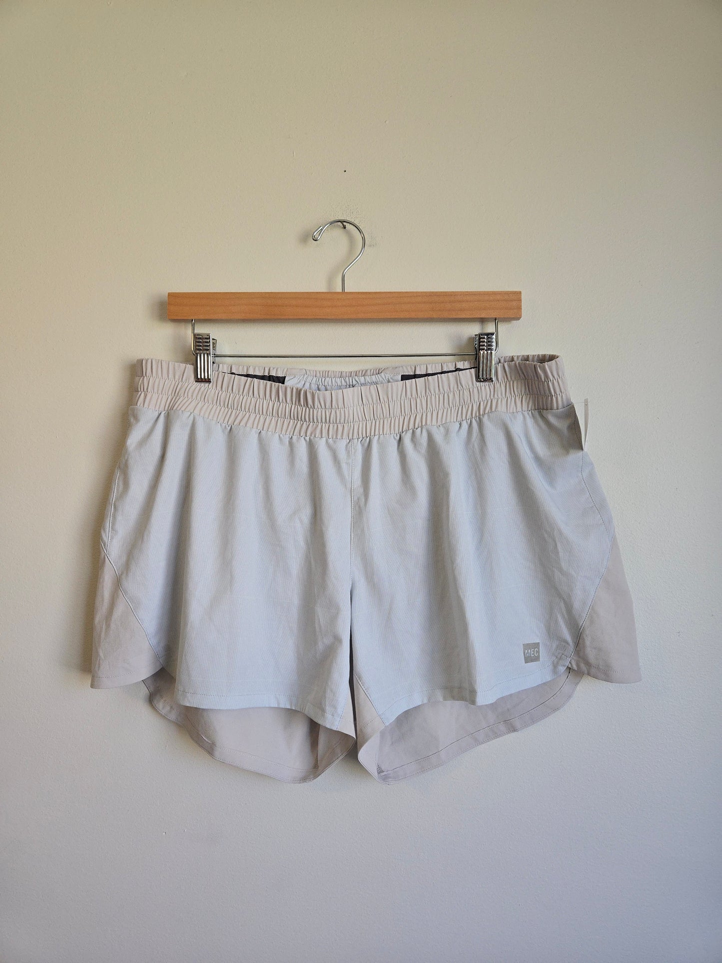 MEC Shorts - Size XL