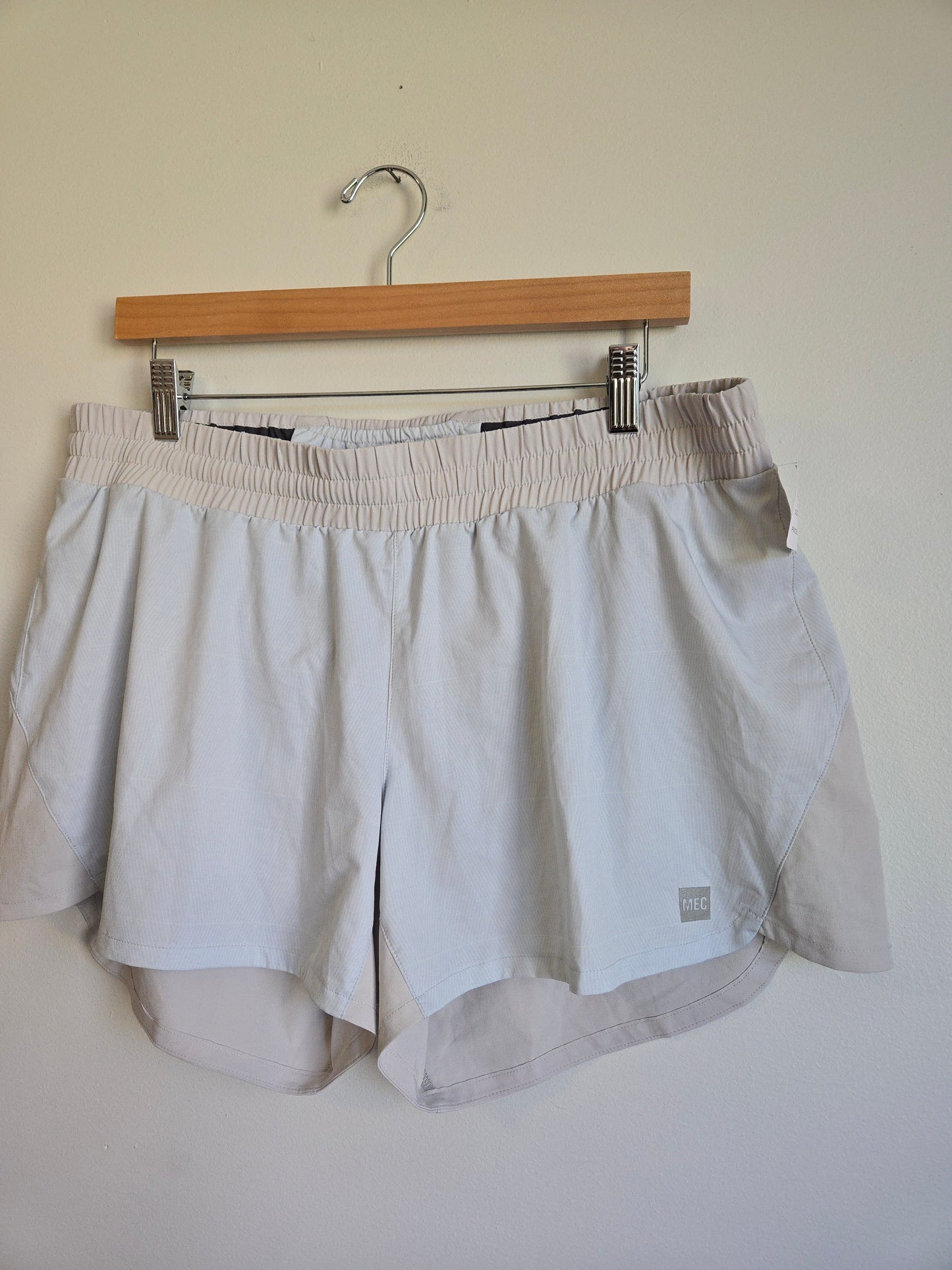 MEC Shorts - Size XL