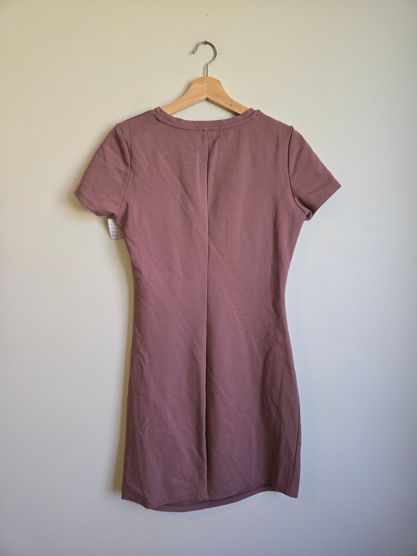 Dynamite Stretchy Dress - Size Large