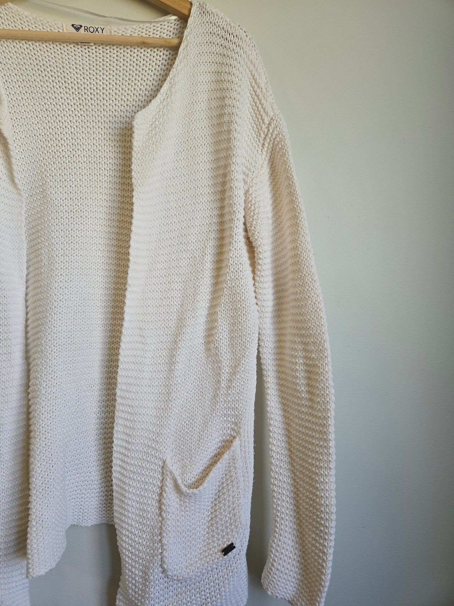 ROXY Cardigan - Size Medium