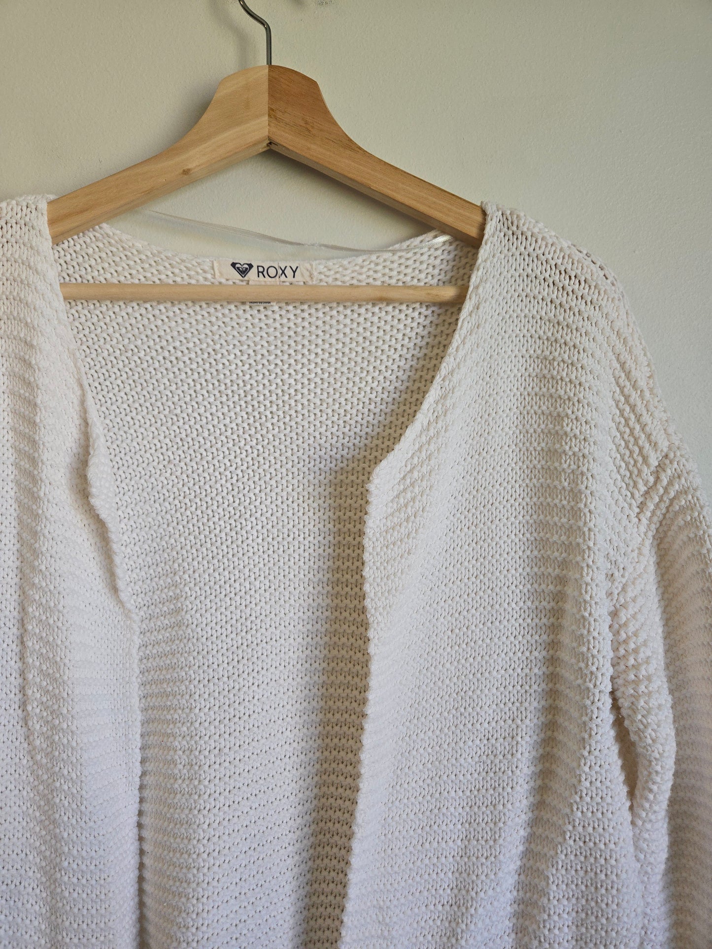 ROXY Cardigan - Size Medium