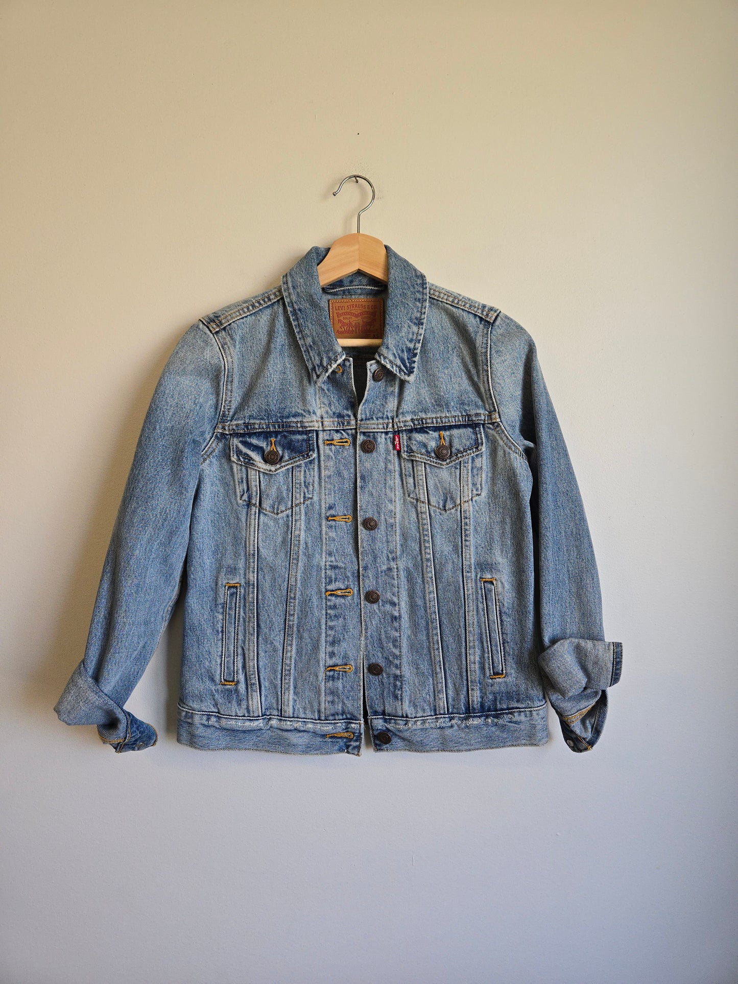 Levi's Denim Jacket - Size XS