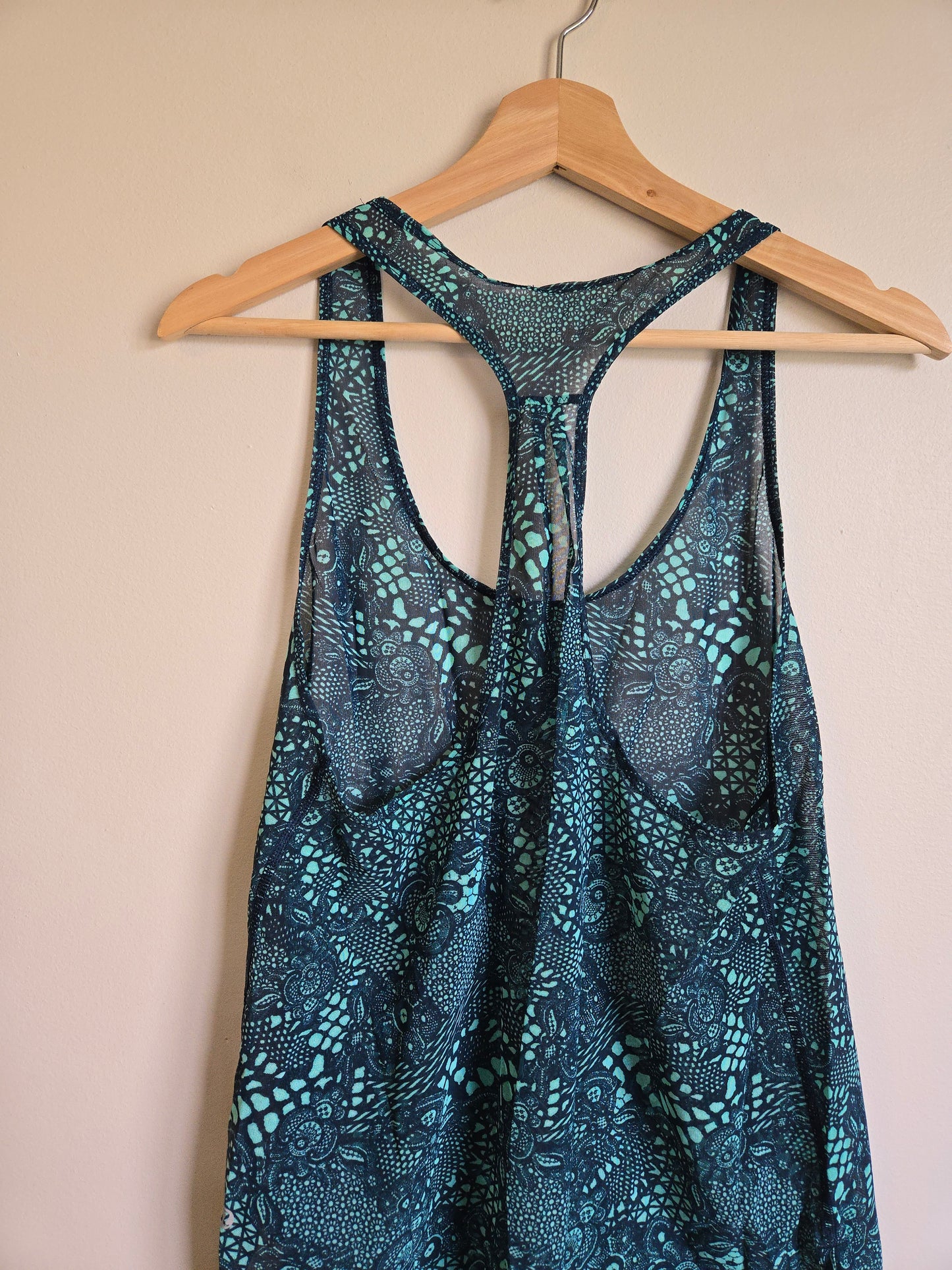 Lululemon Hot Wave Mesh Tank - Size 8