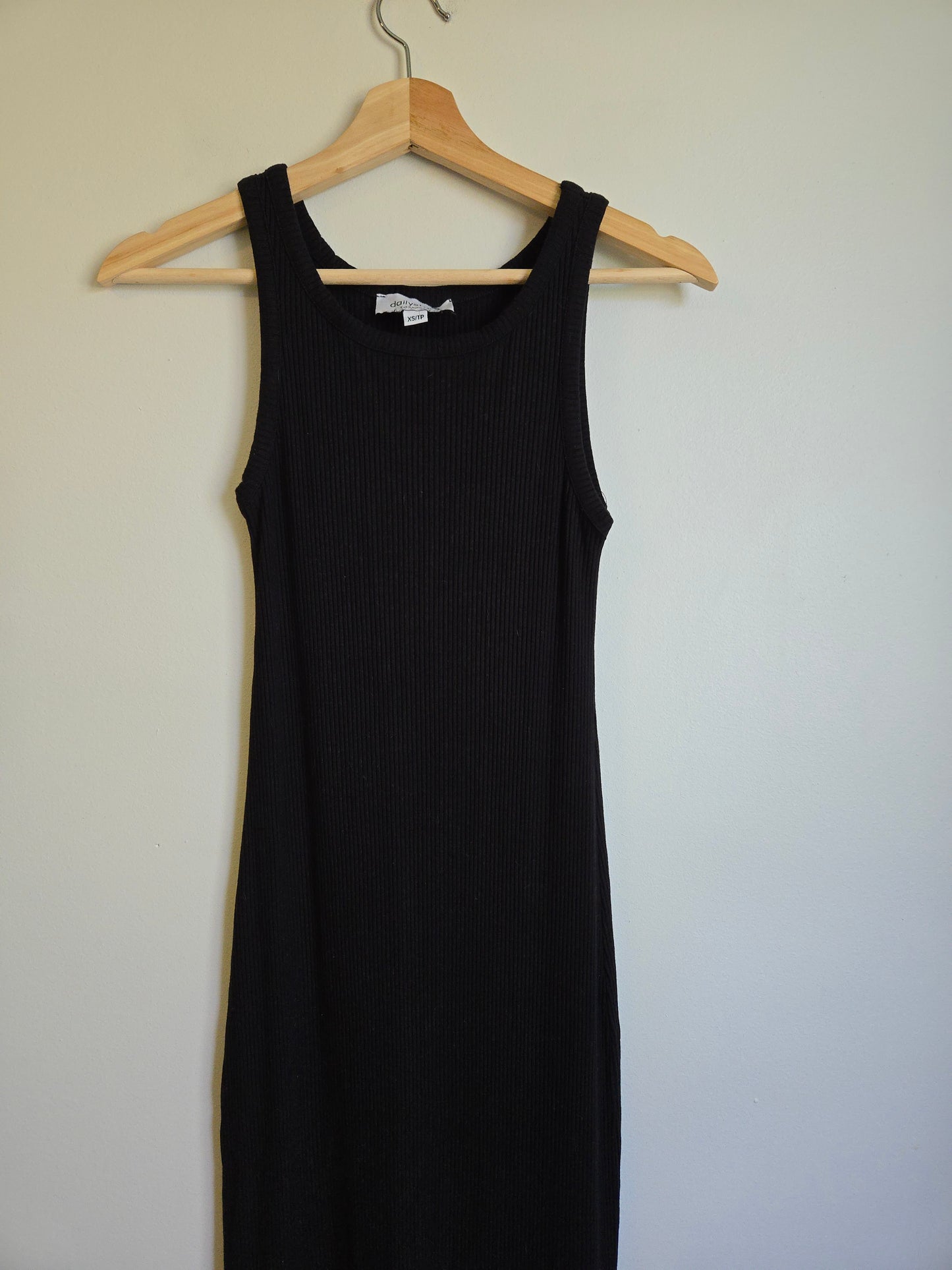 Daily Story Montreal Ribbed Stretch Midi Dress - Size XS