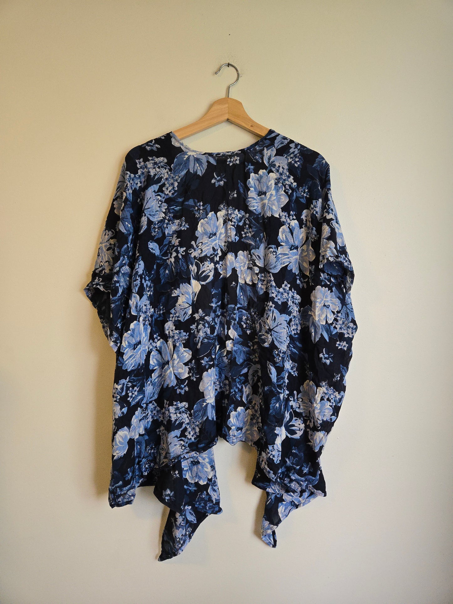 Boutique Floral Wrap - One Size