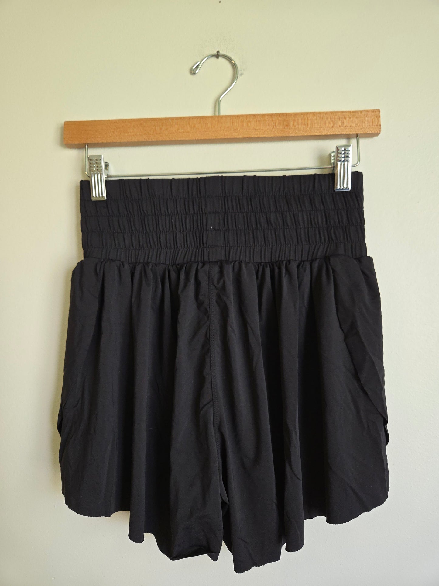 Athletic Flowy Shorts - Size Small