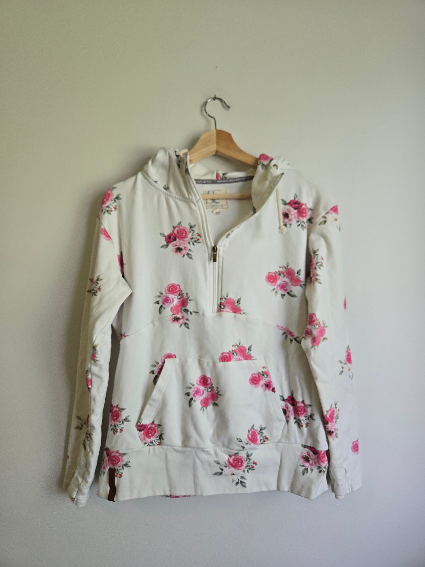&Ampersand Rose 1/2 Zip Pullover - Size Large