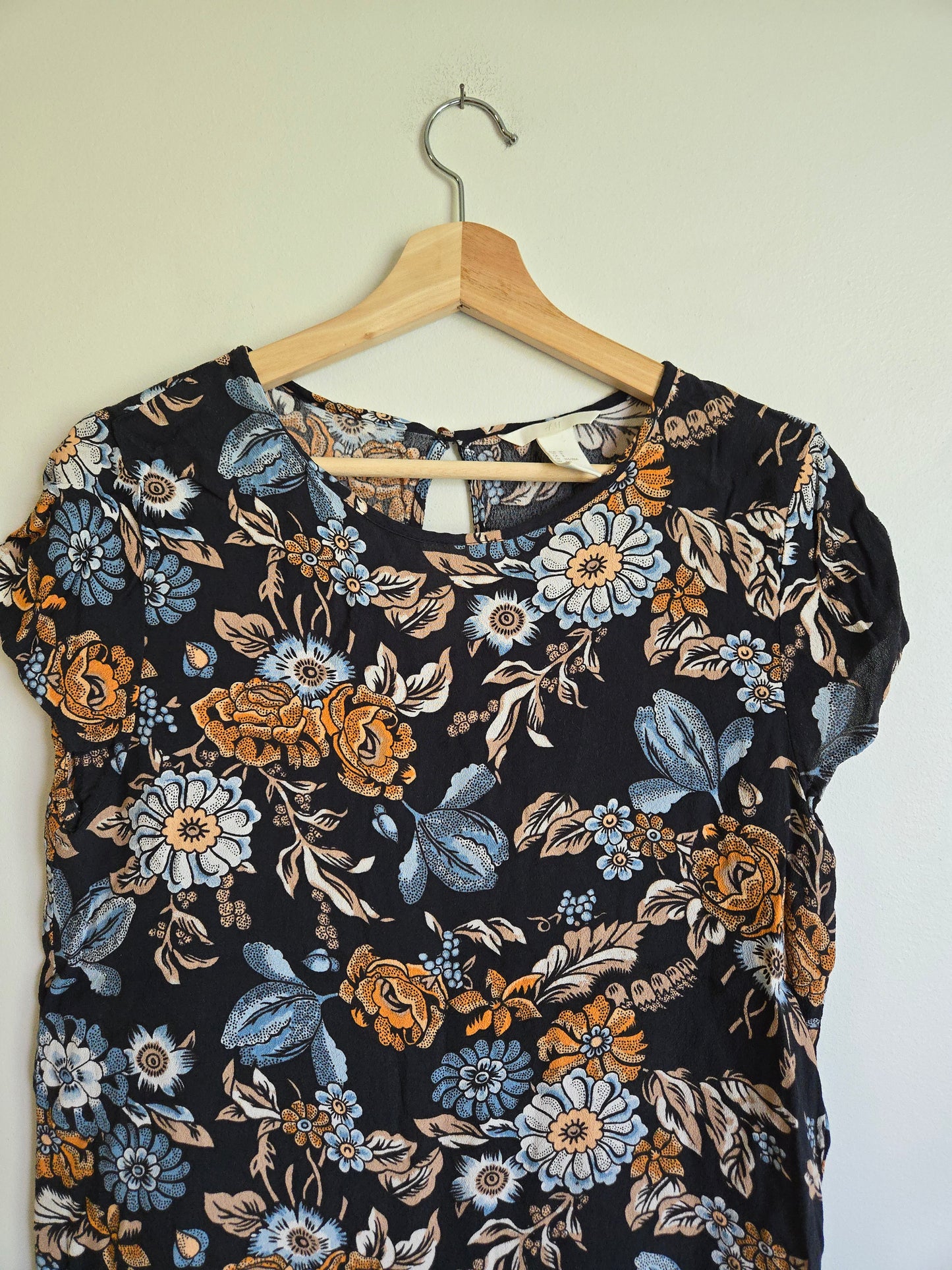 H&M Floral Short Sleeve - Size 8