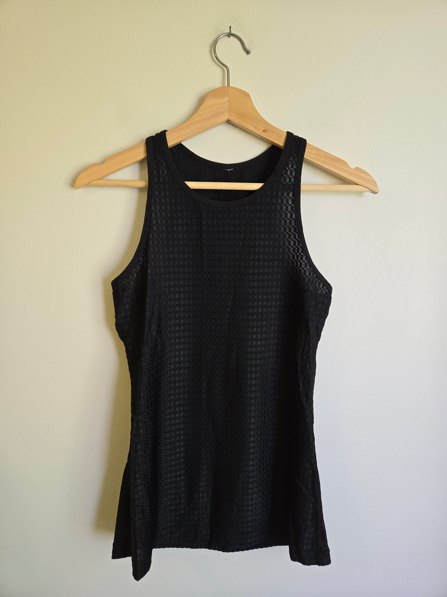 Lorna Jane Black Mesh Tank - Size Small