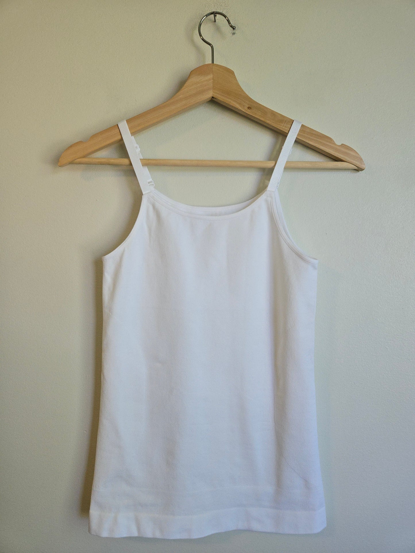 NWOT Shapermint Seamless Tanks White - Size Large