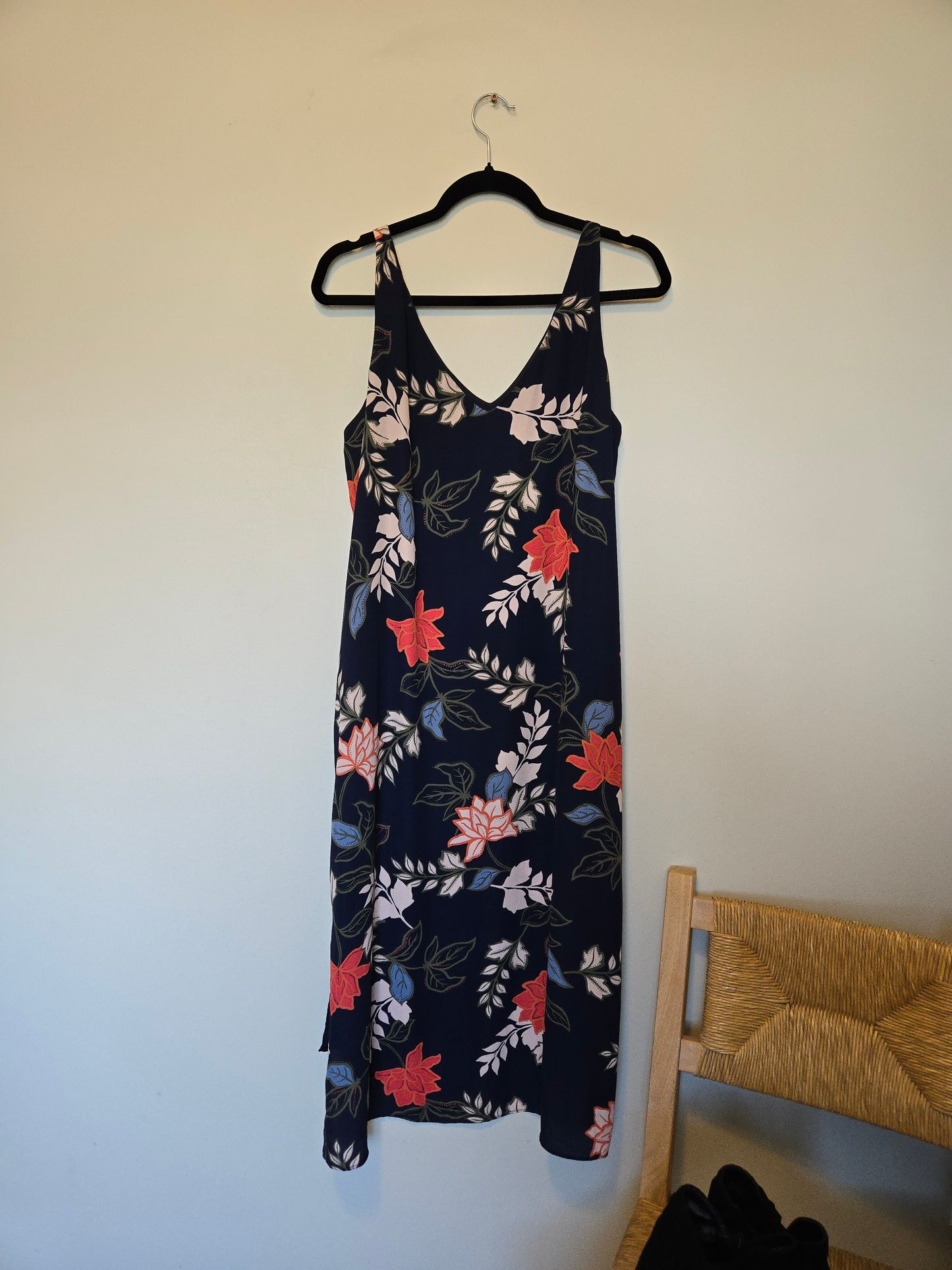 Reitmans Floral Dress - Size Large
