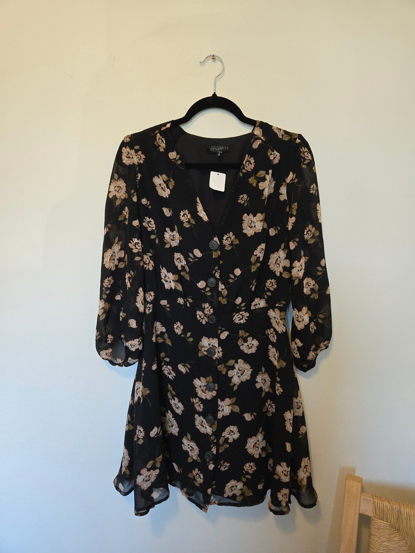 Dynamite Dress - Size Medium