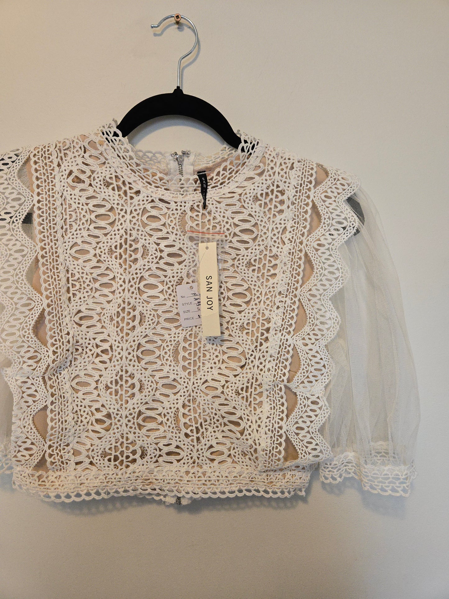 NWT San Joy Top - Size Small