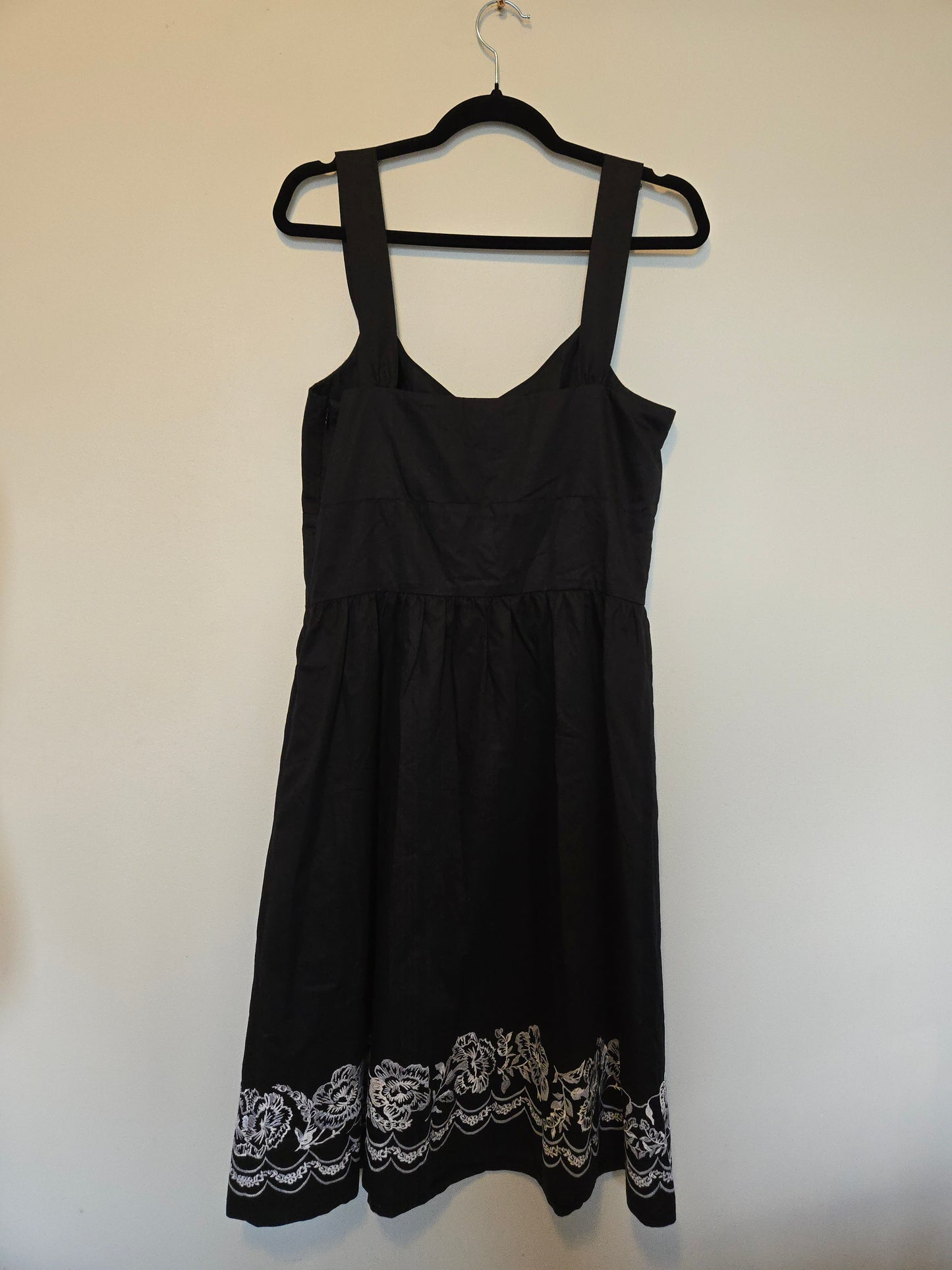 Anne Taylor Dress - Size 10