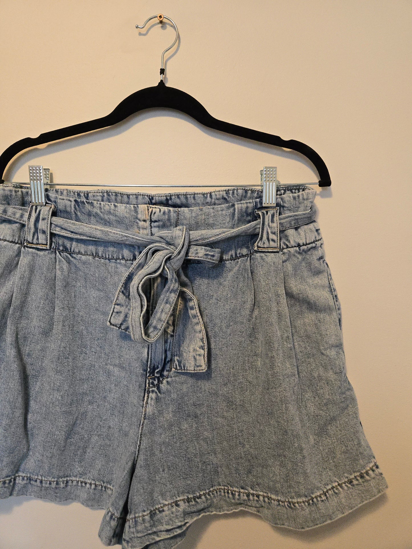 Dynamite Denim Shorts - Size 12
