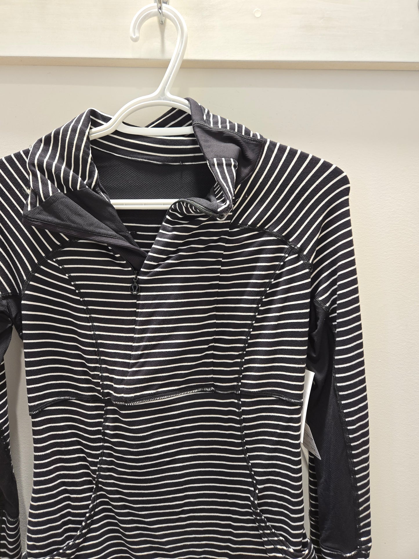 Lululemon Think Fast Pullover - Size 4