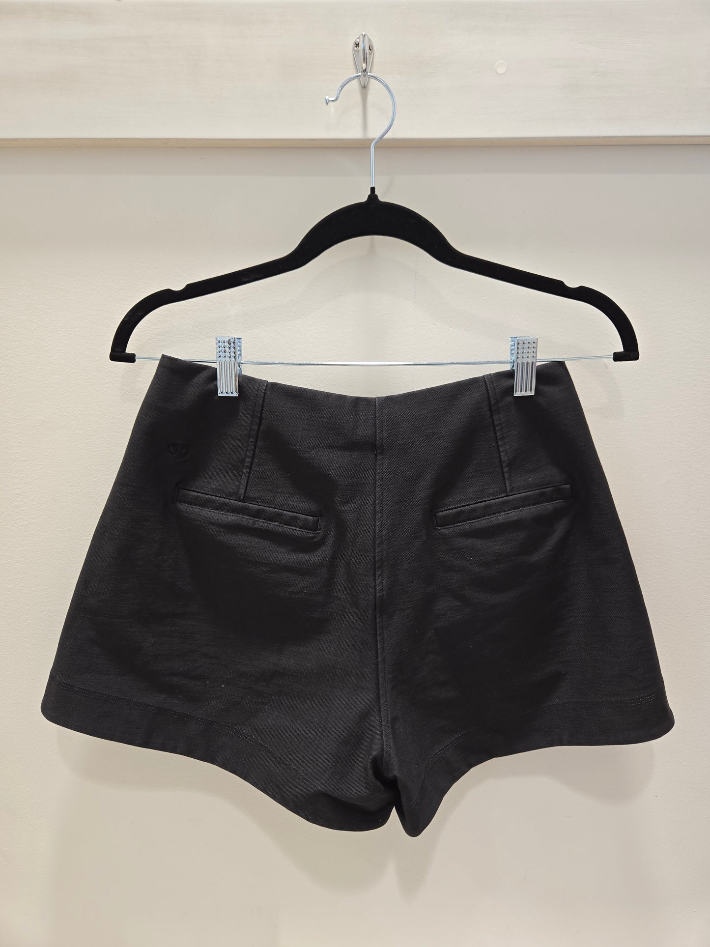 Lululemon Pleated Shorts - Size 4