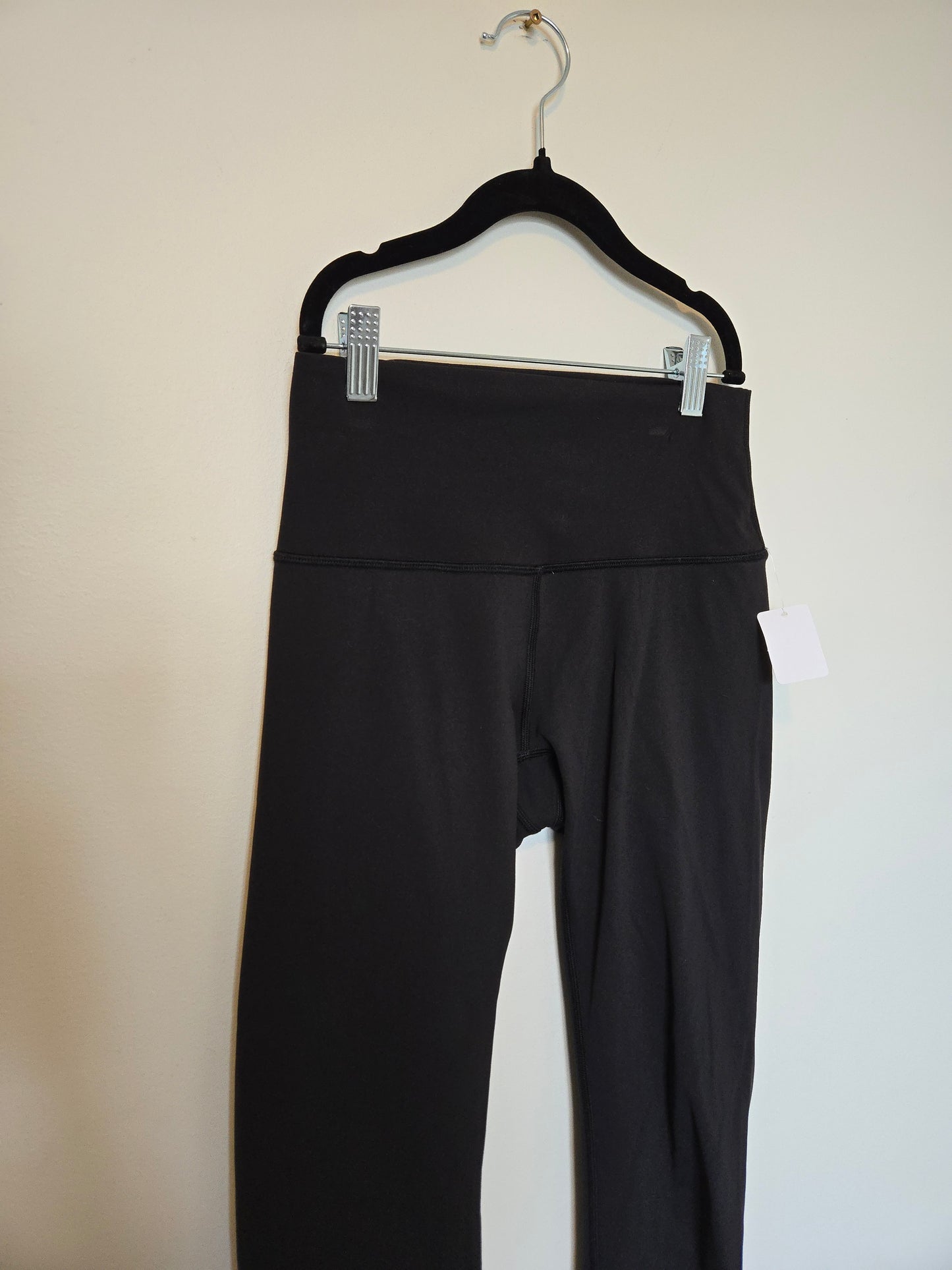 Lululemon Wunder Under Crops - Size 4