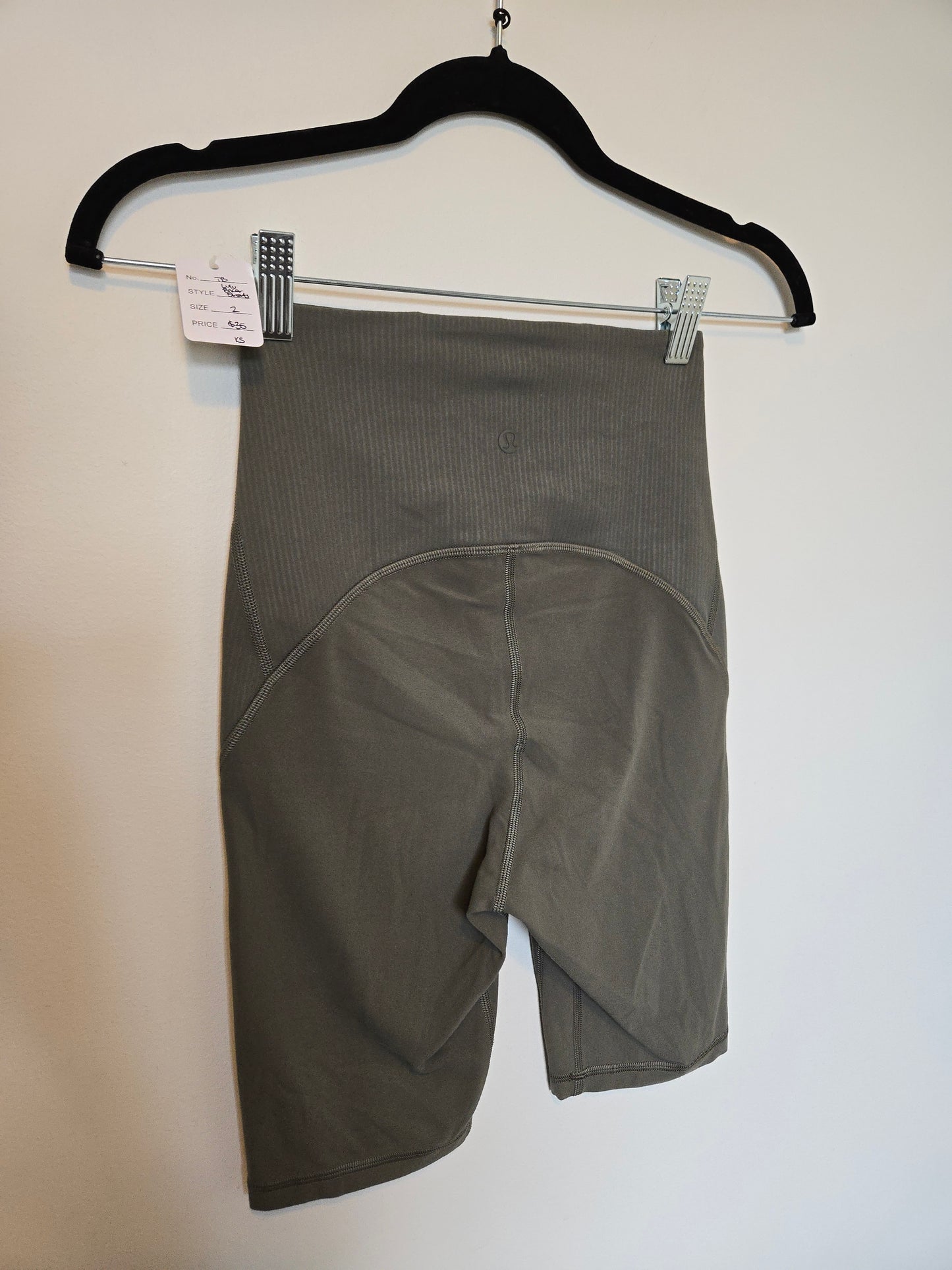 Lululemon Blissful Bend Super High-Rise Short 8" - Size 2