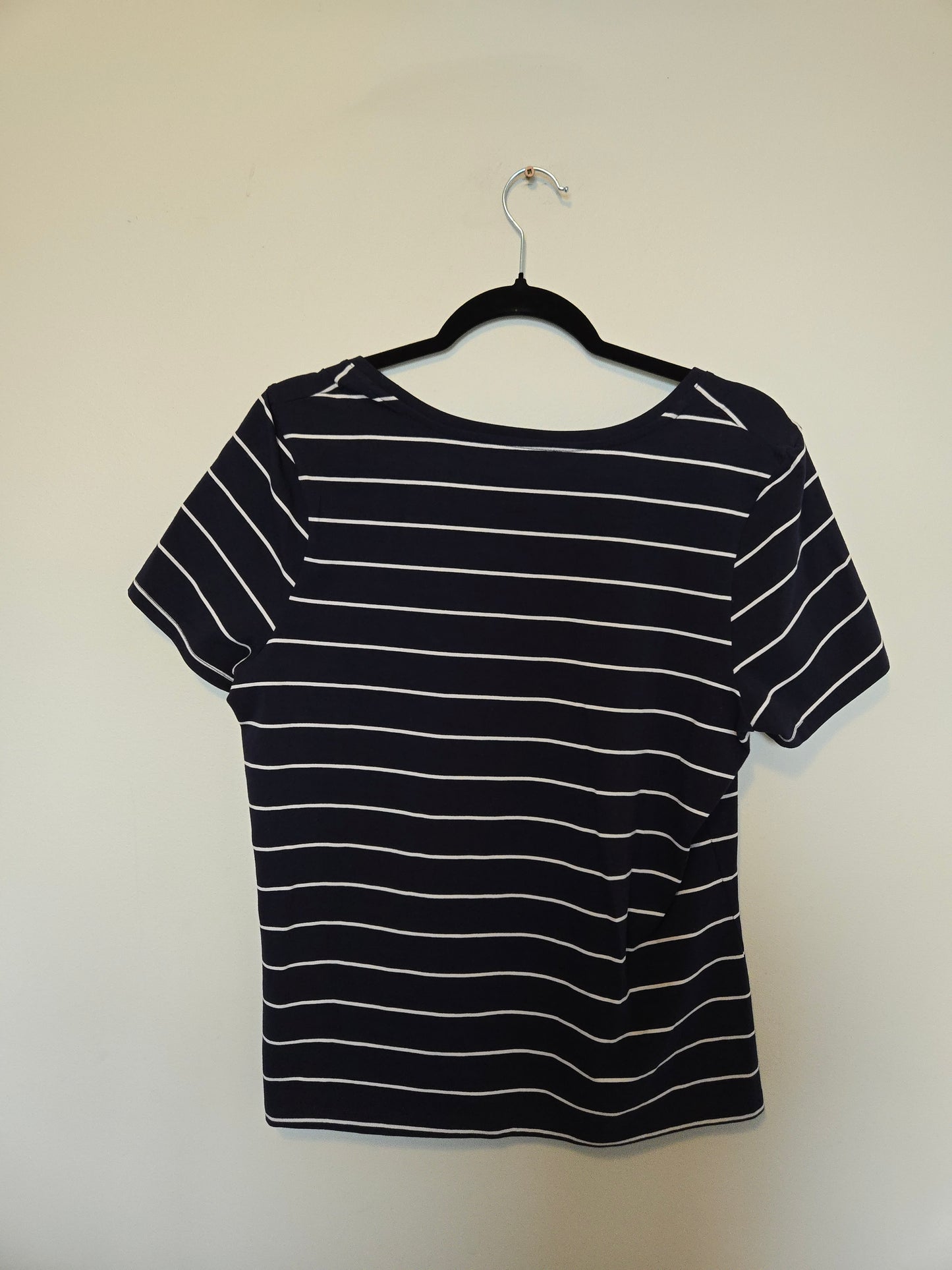 Reitmans Tee - Size Large