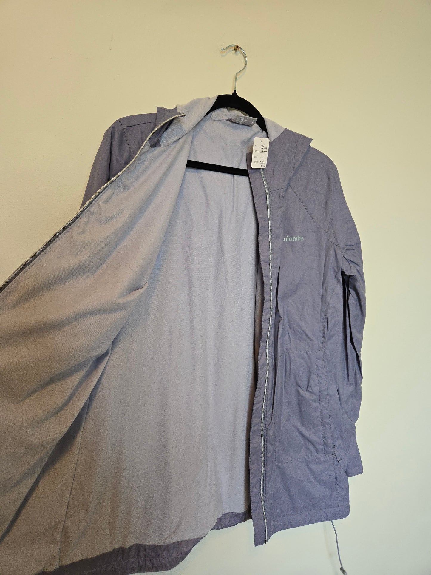 Columbia Jacket - Size Large