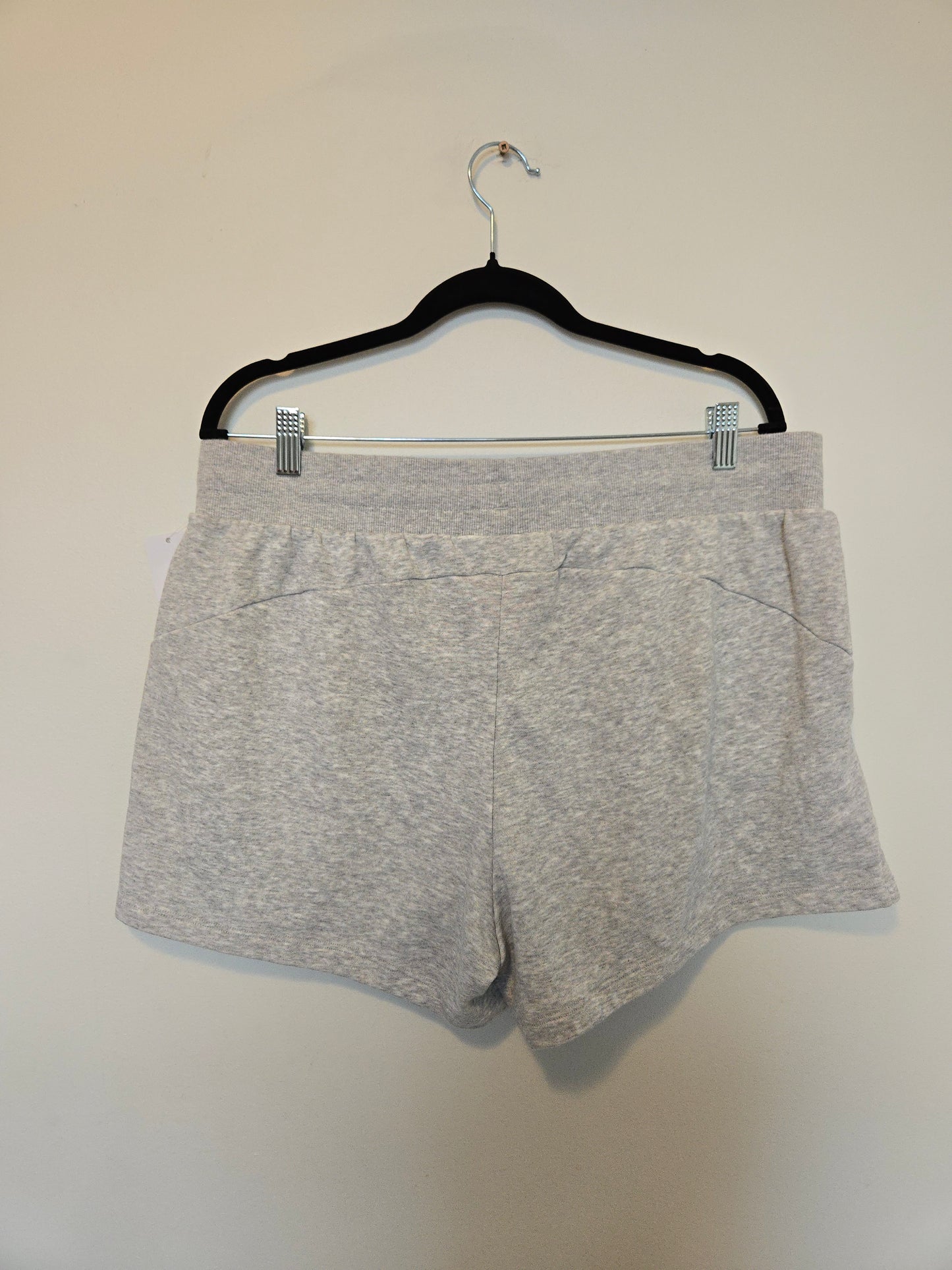 Puma Lounge Shorts - Size XL