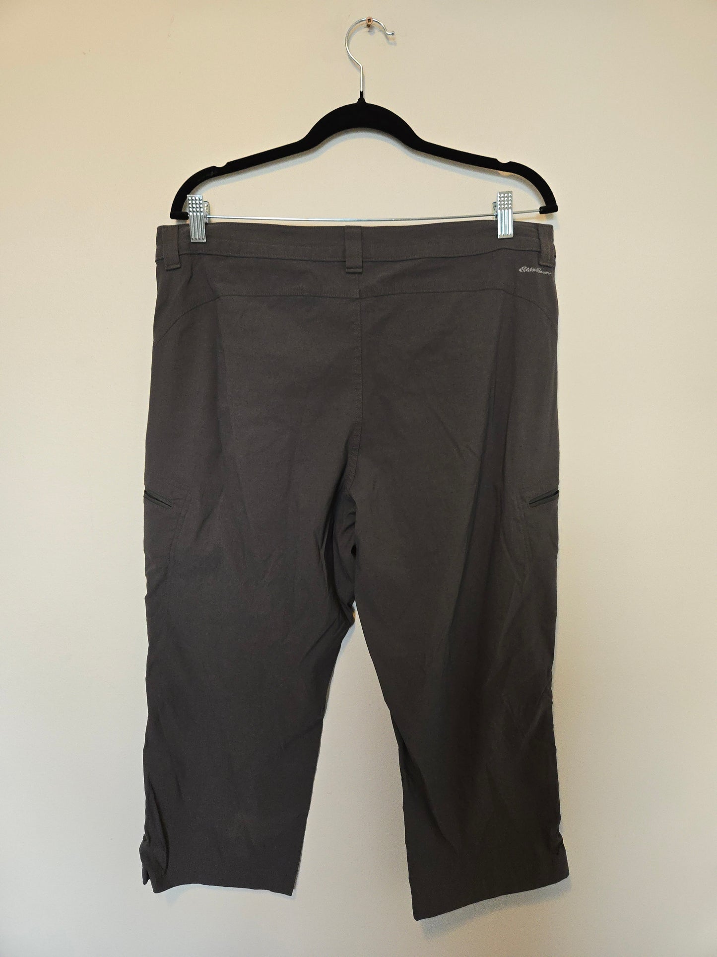 Eddie Bauer Hiking Crops - Size 16