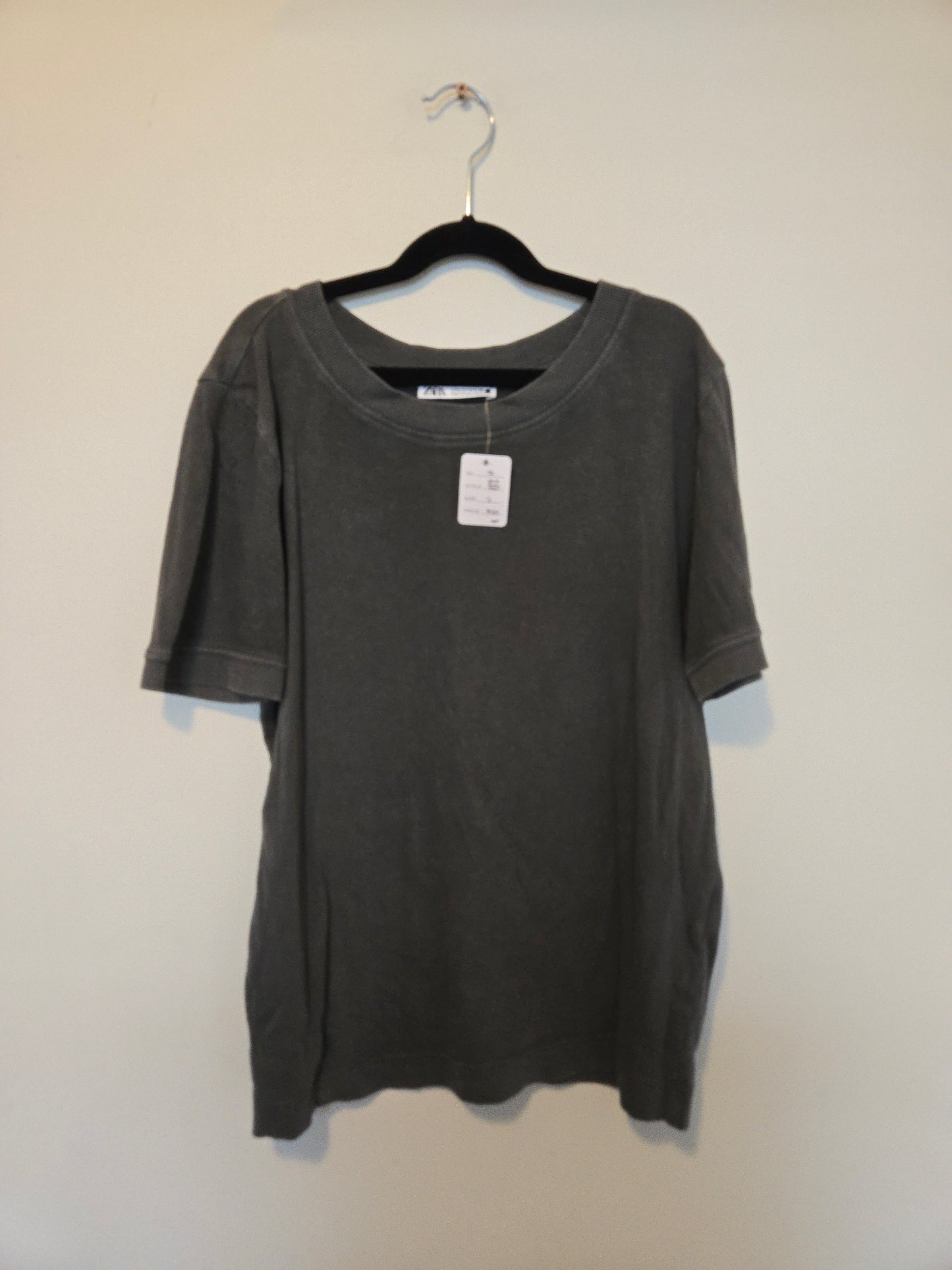Zara Tee - Size Small
