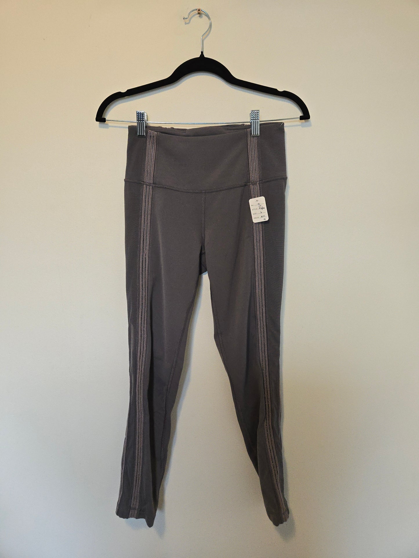 Lululemon Power Tight - Size 6