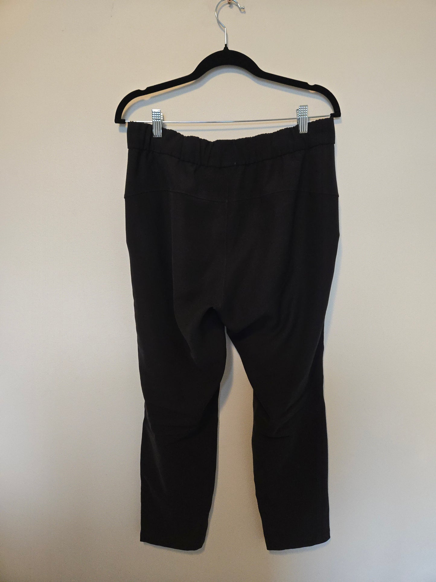 Lululemon On The Fly Pant - Size 8