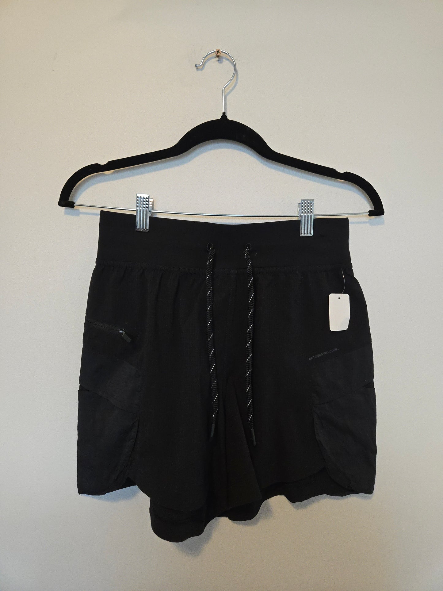 Lululemon Hiking Shorts - Size 6