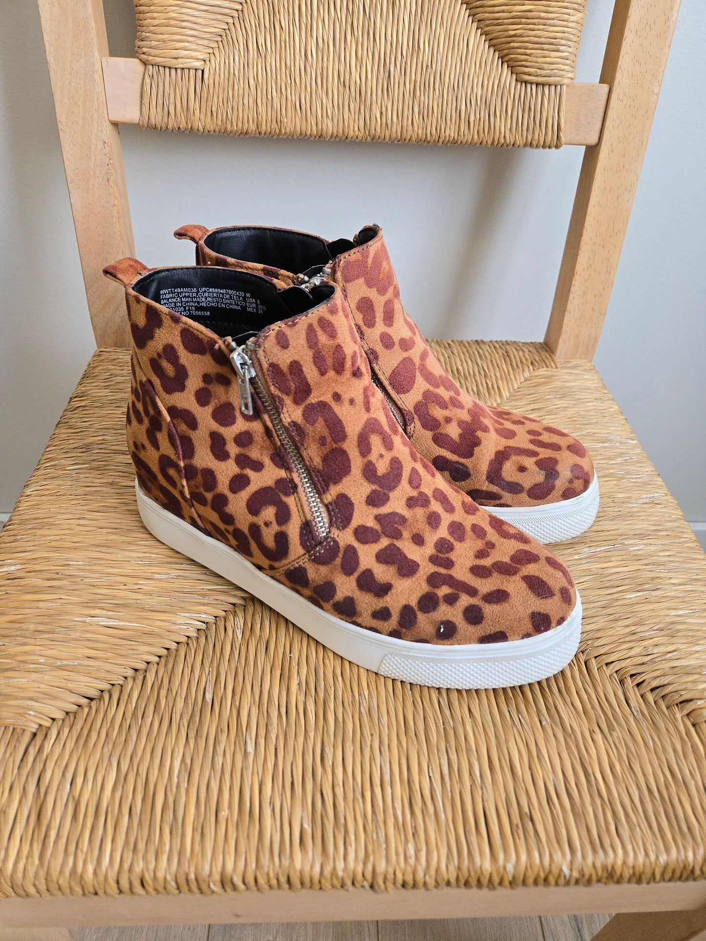 Time and Tru - Cheetah Booties - Size 8