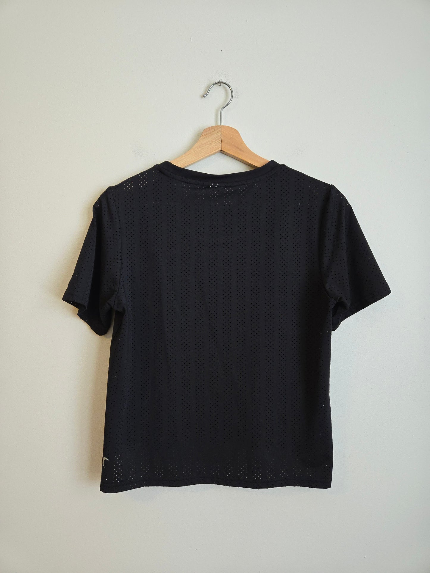 Zyia Active - Perforated Tee - Size Medium