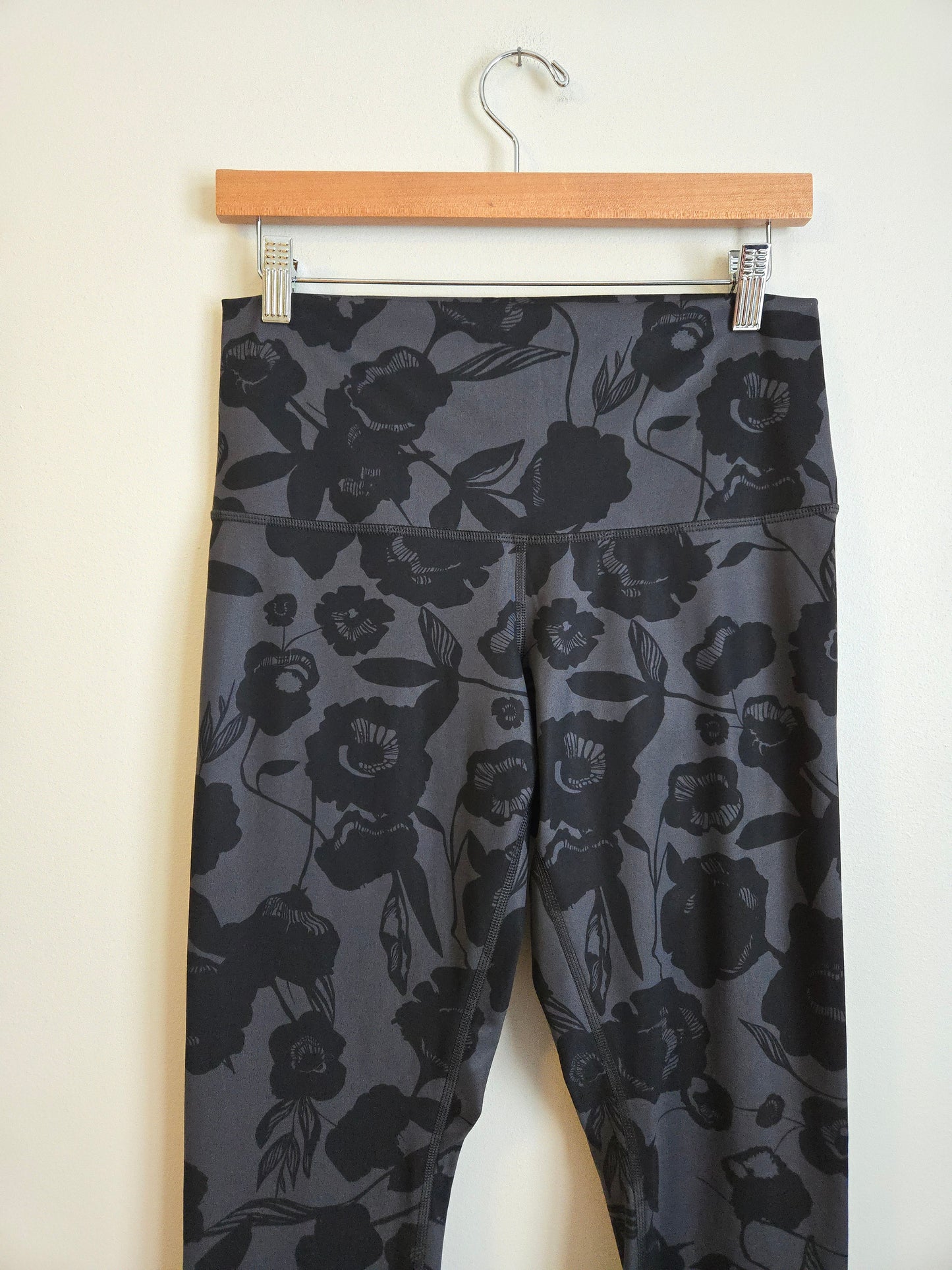 Lululemon Wunder Under Pant *Luxtreme - Size 10