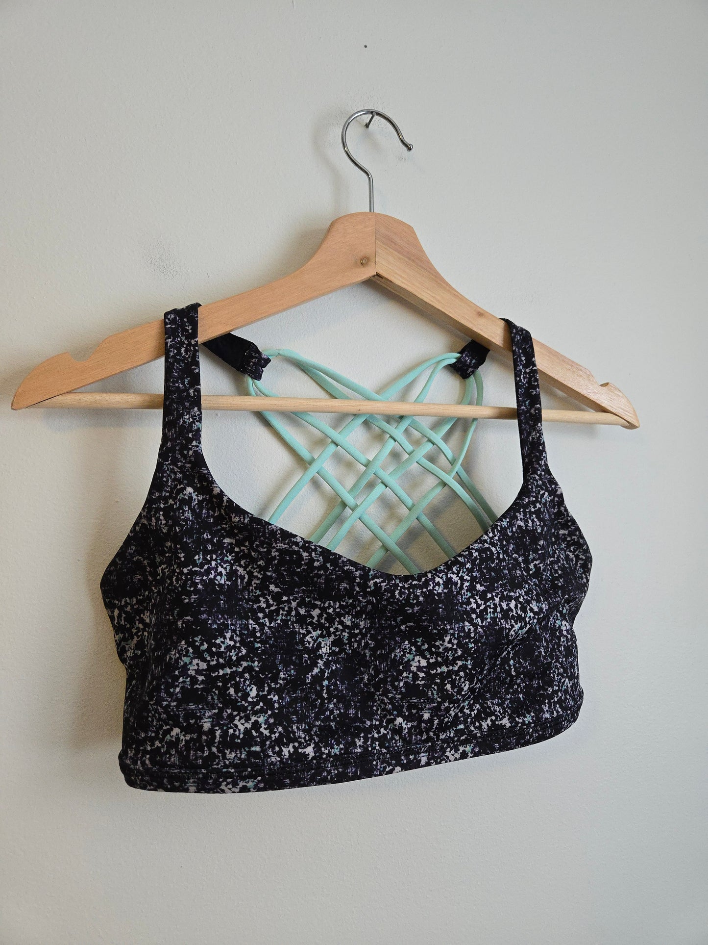 Lululemon Free To Be Wild Bra - Size 10