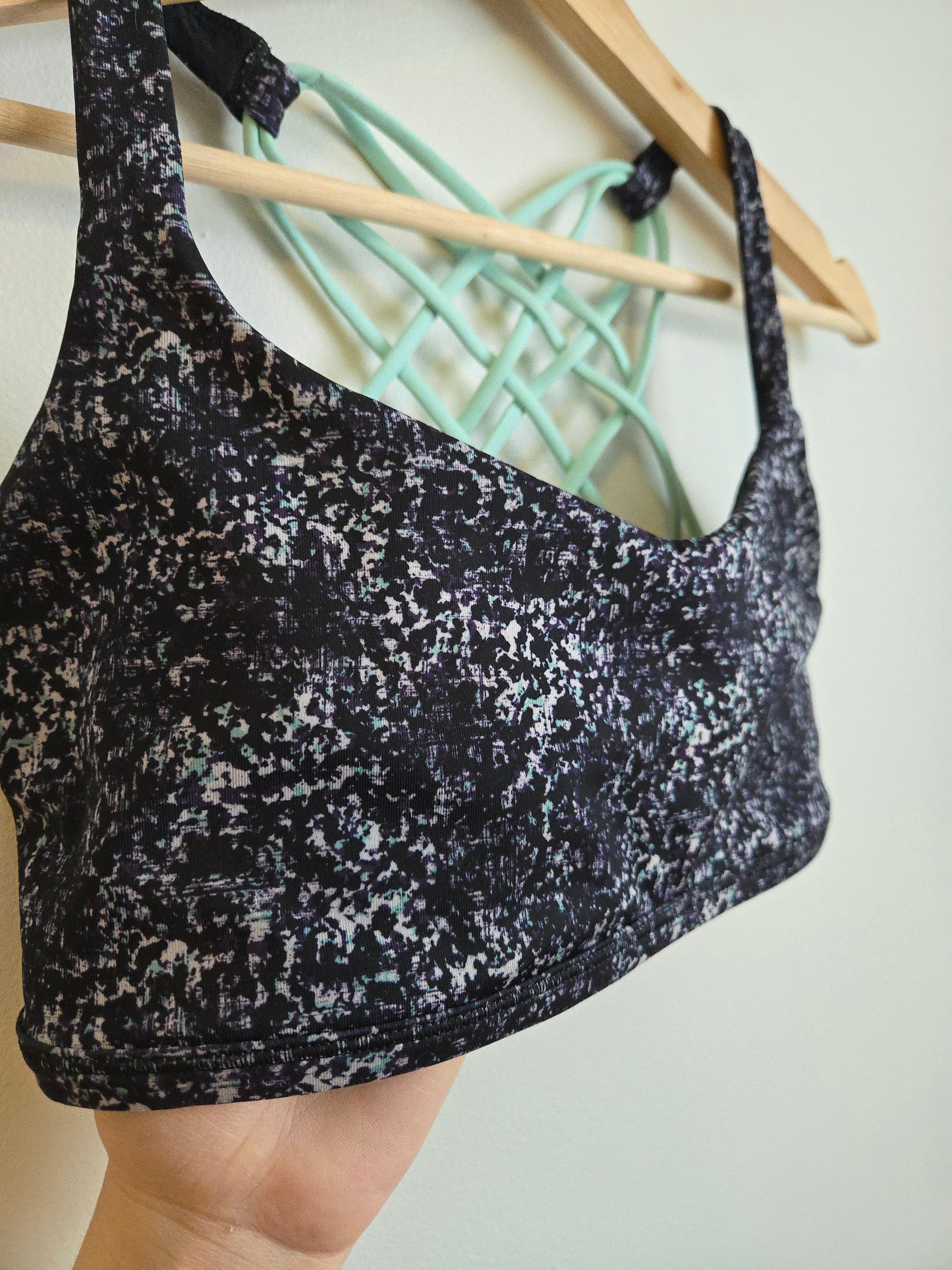 Lululemon Free To Be Wild Bra - Size 10