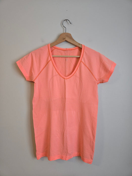 Lululemon Swiftly Tech Tee - Size 8